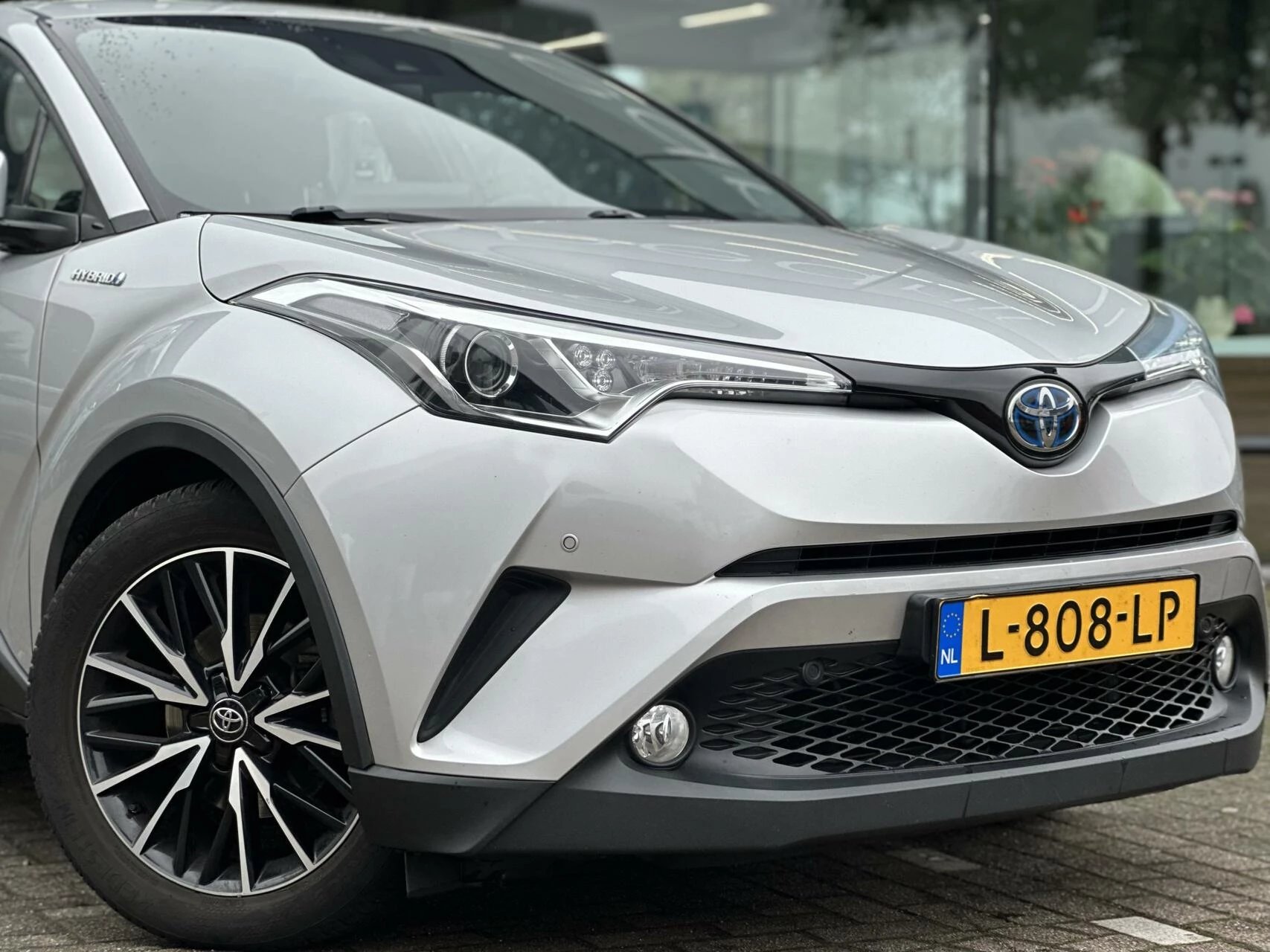 Hoofdafbeelding Toyota C-HR