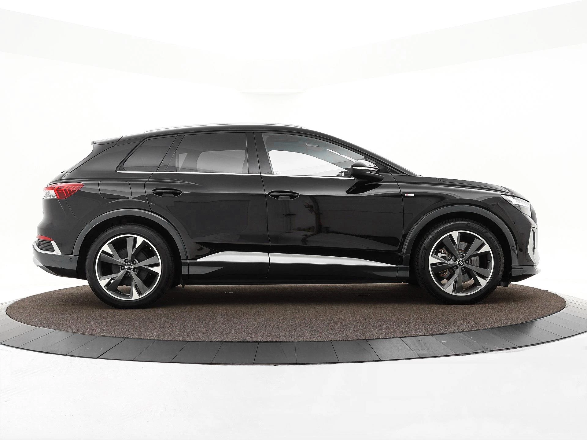 Hoofdafbeelding Audi Q4 e-tron