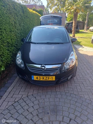 Opel Corsa 1.4-16V '111' Edition