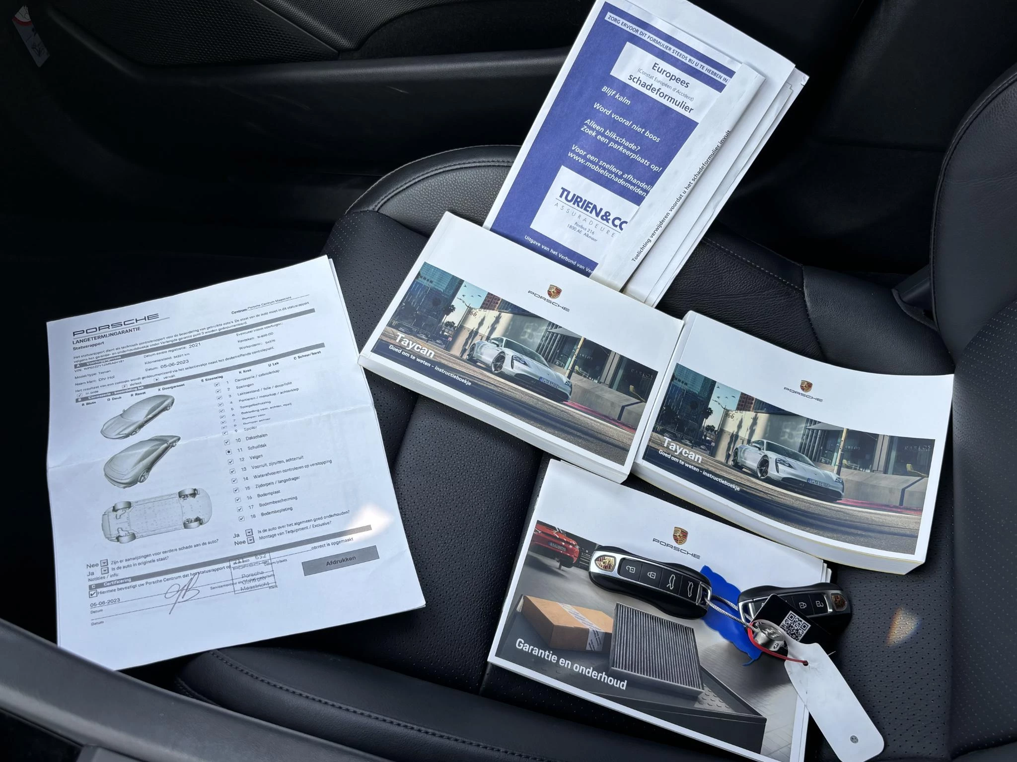 Hoofdafbeelding Porsche Taycan