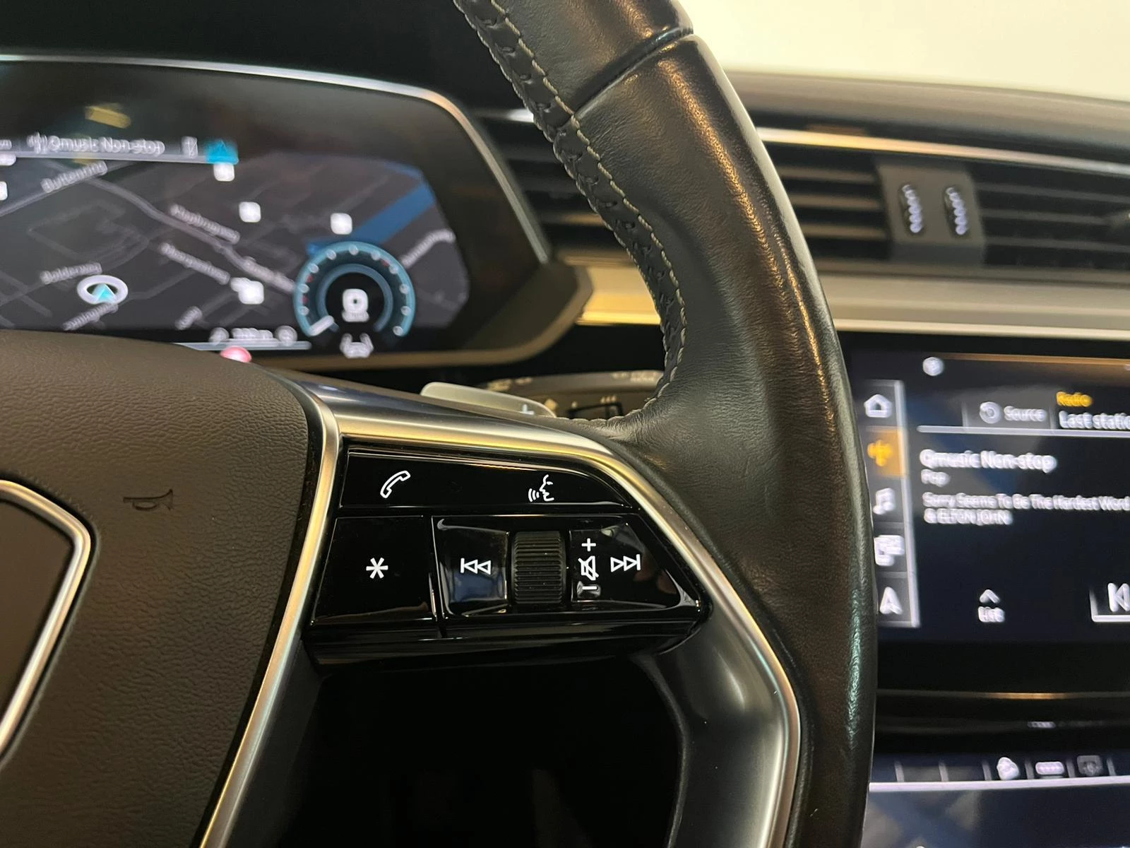 Hoofdafbeelding Audi e-tron