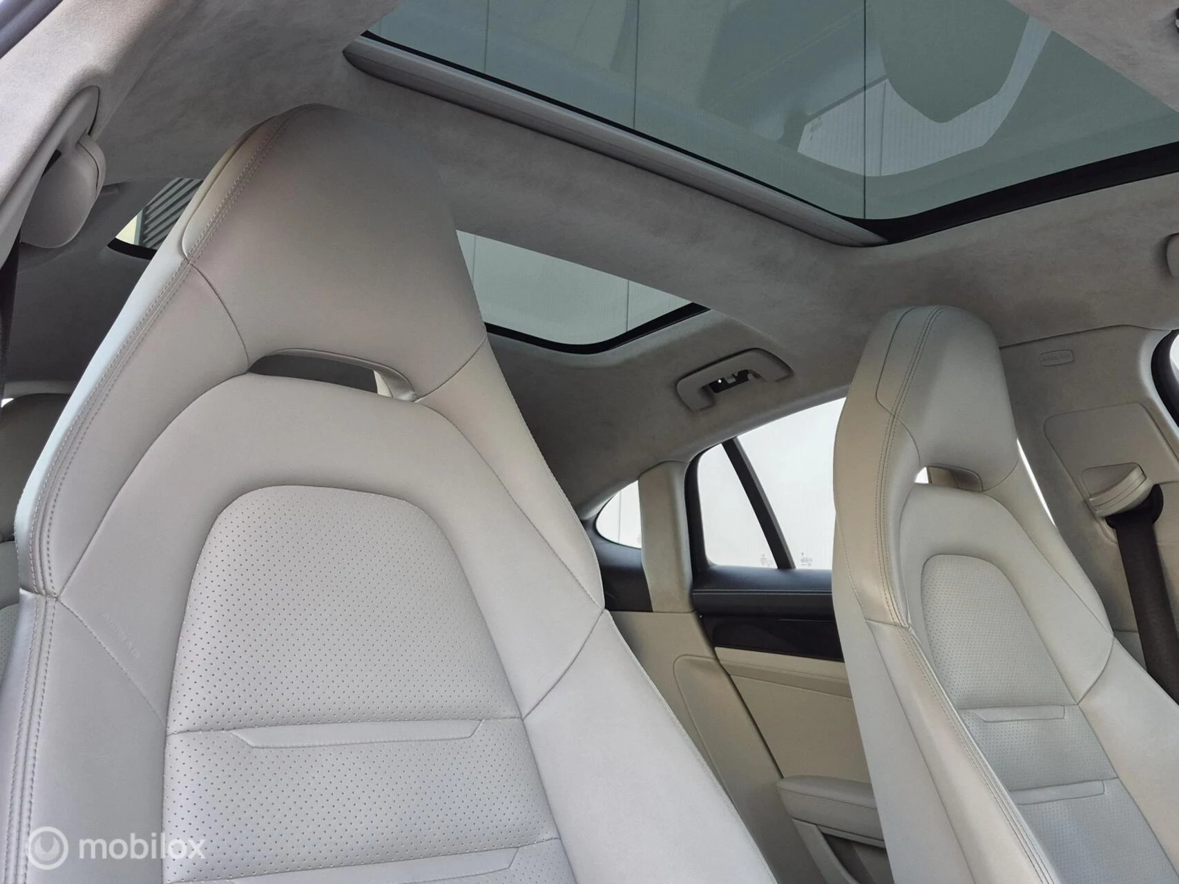 Hoofdafbeelding Porsche Panamera