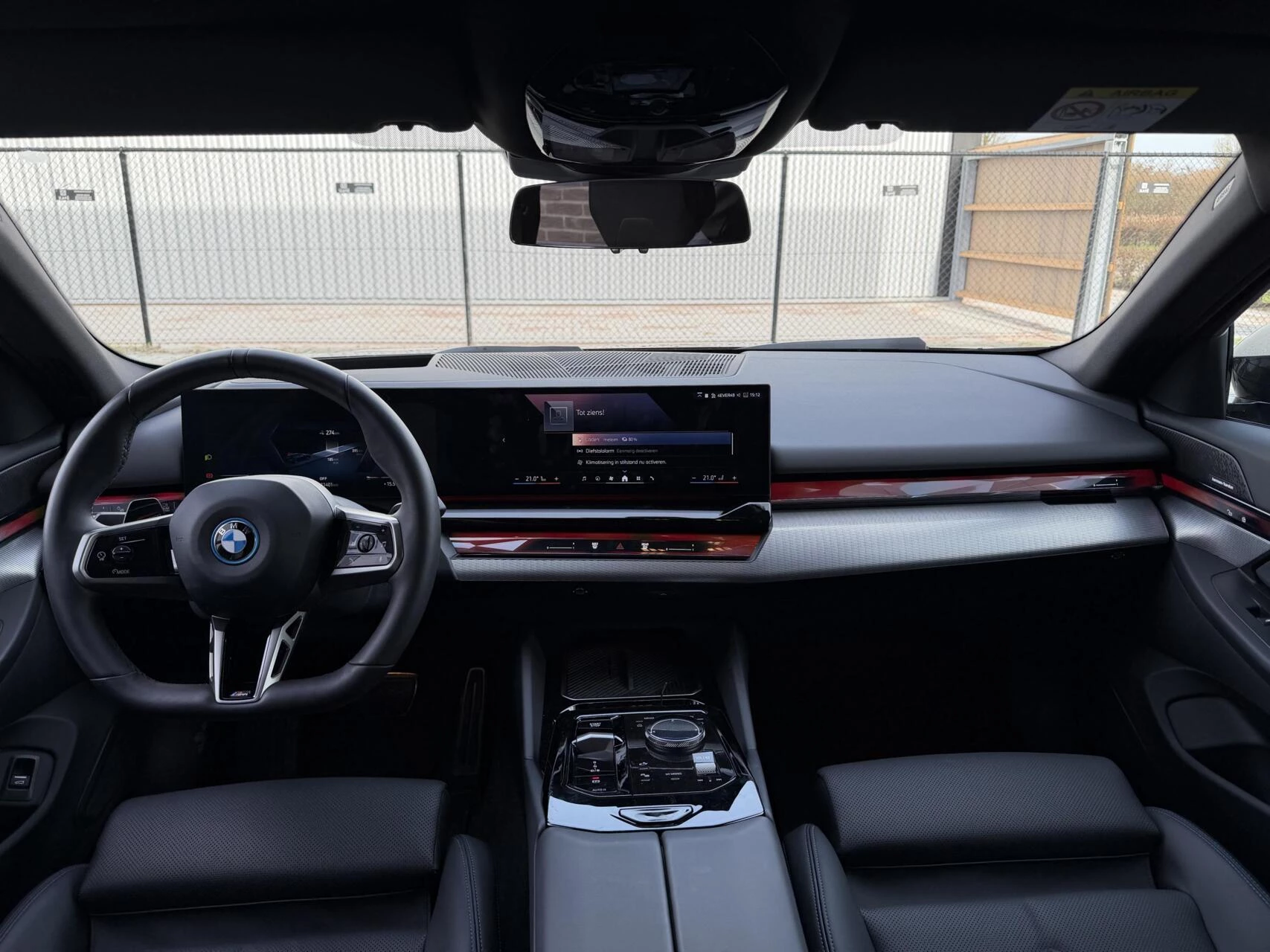 Hoofdafbeelding BMW i5