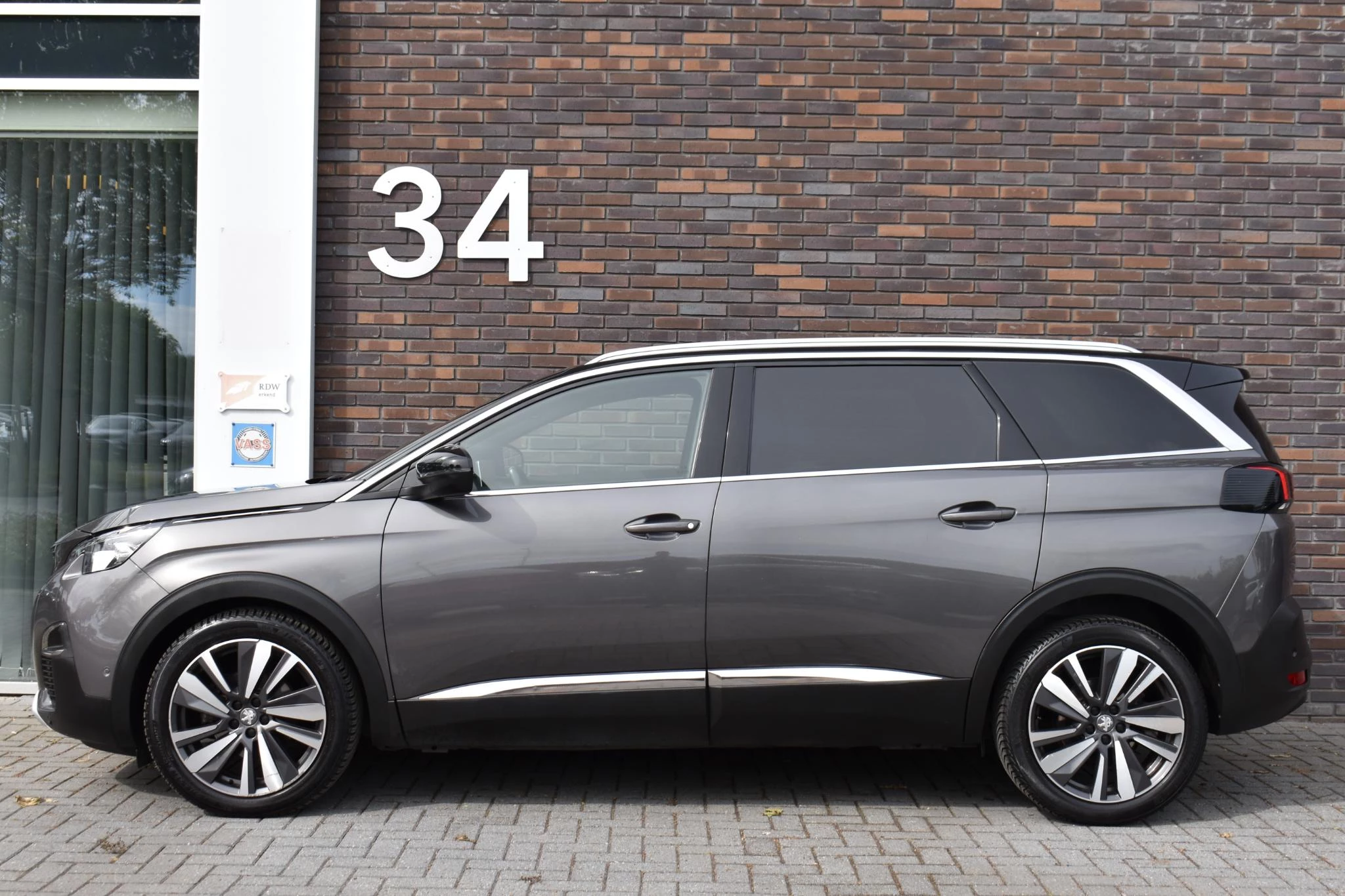 Hoofdafbeelding Peugeot 5008