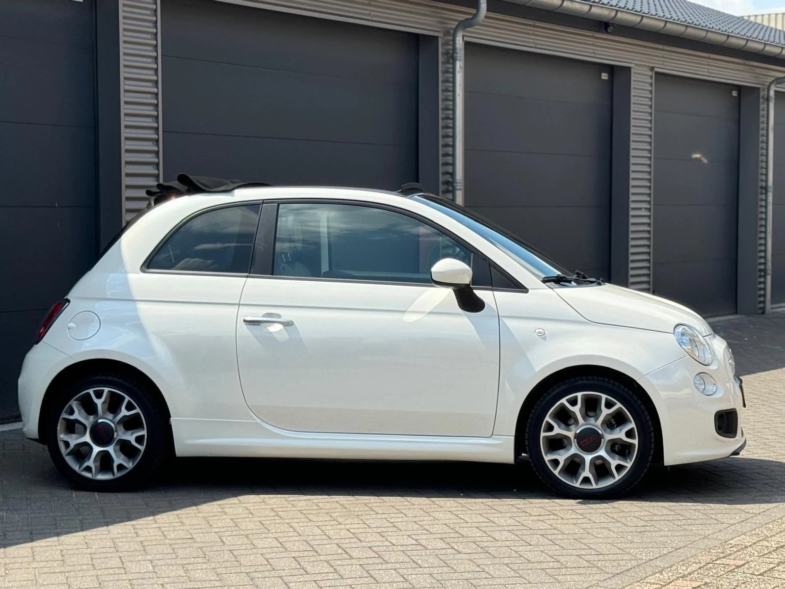 Hoofdafbeelding Fiat 500C