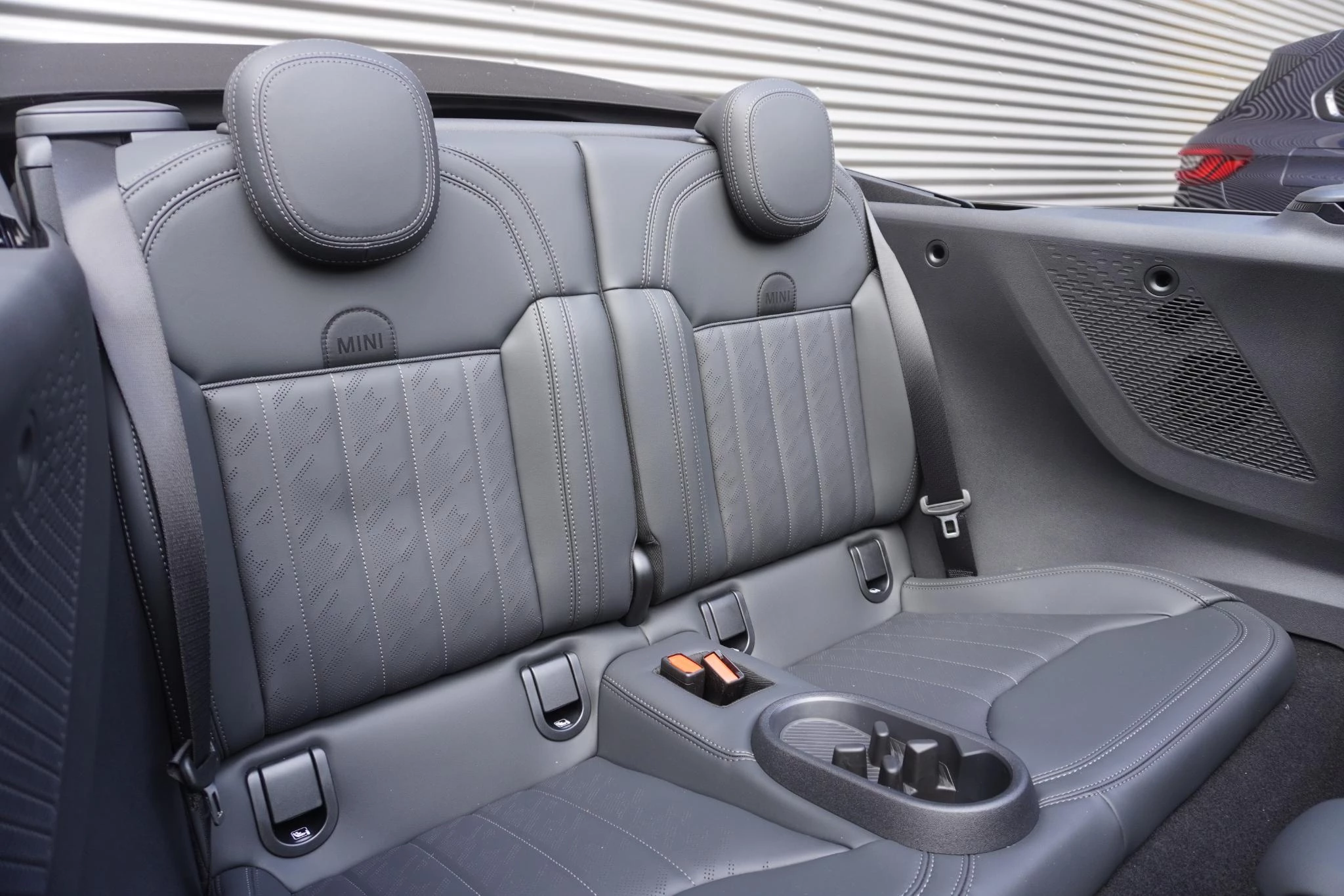 Hoofdafbeelding MINI Cabrio