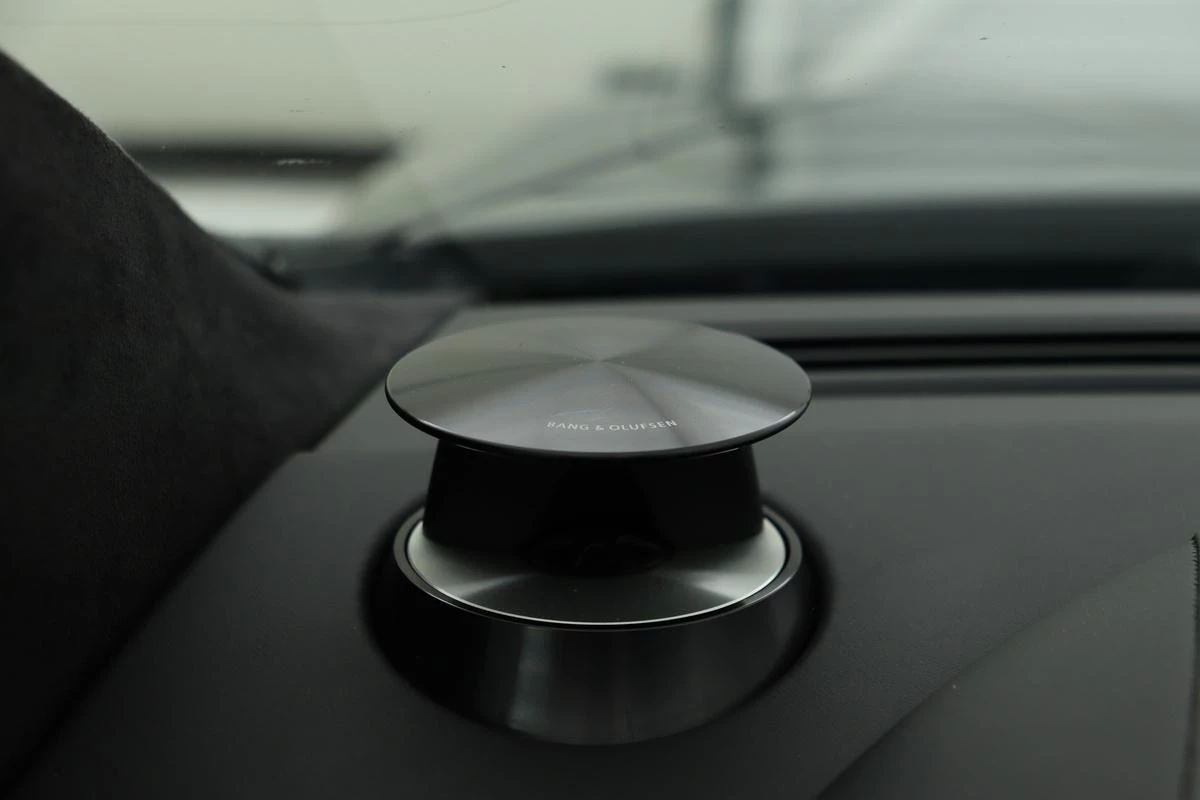 Hoofdafbeelding Aston Martin V12 Vantage