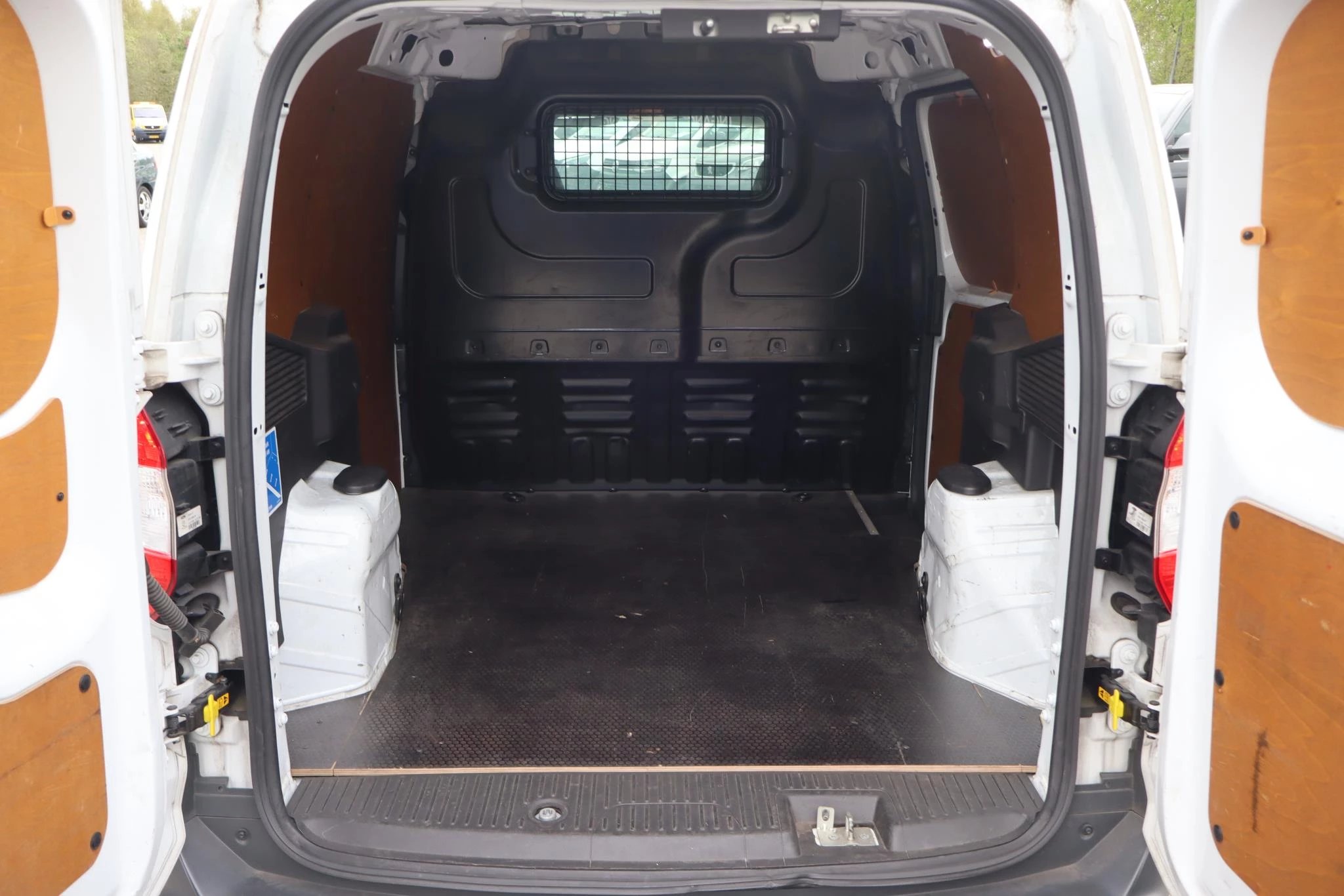 Hoofdafbeelding Ford Transit Courier