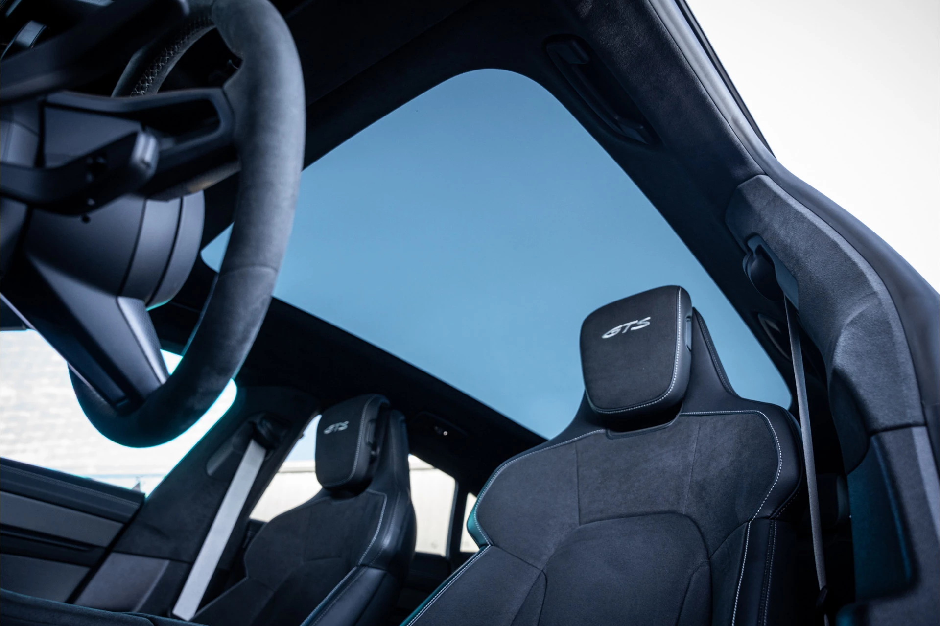 Hoofdafbeelding Porsche Taycan