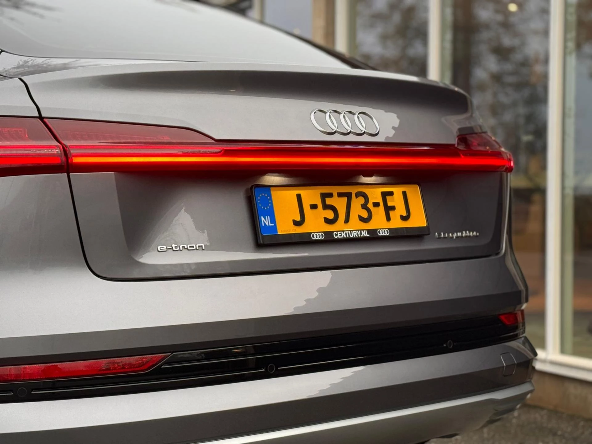 Hoofdafbeelding Audi e-tron