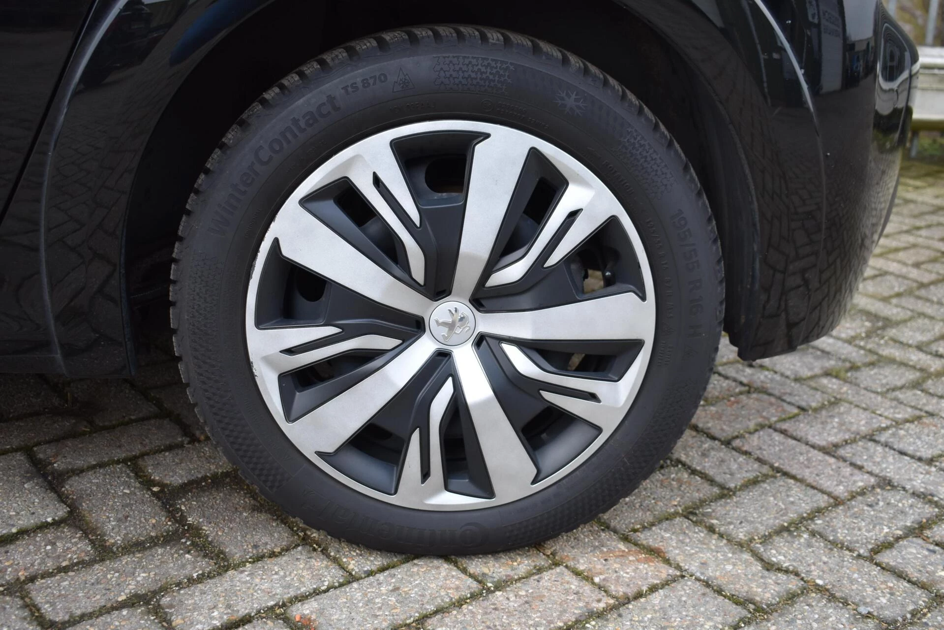 Hoofdafbeelding Peugeot e-208