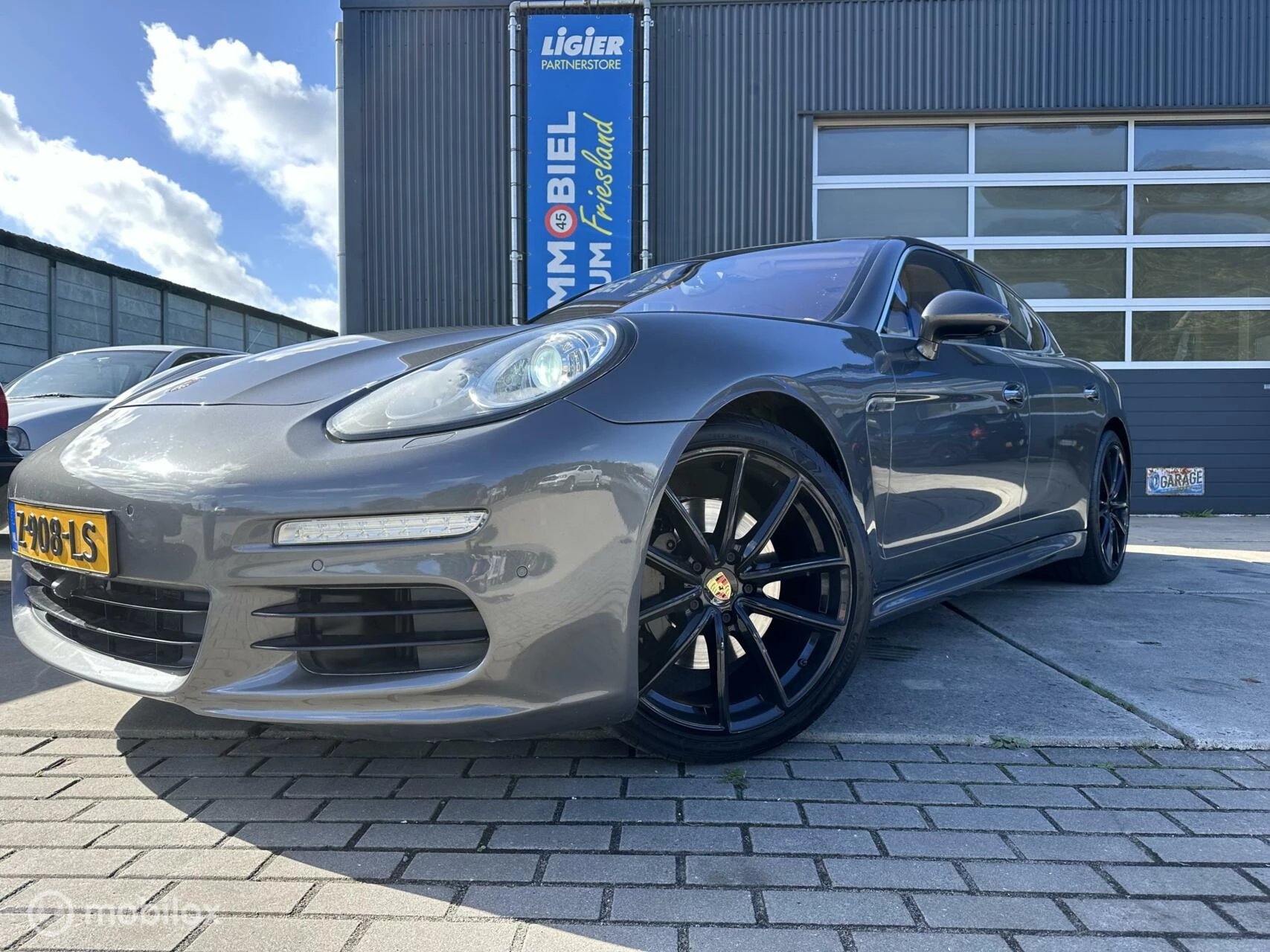 Hoofdafbeelding Porsche Panamera