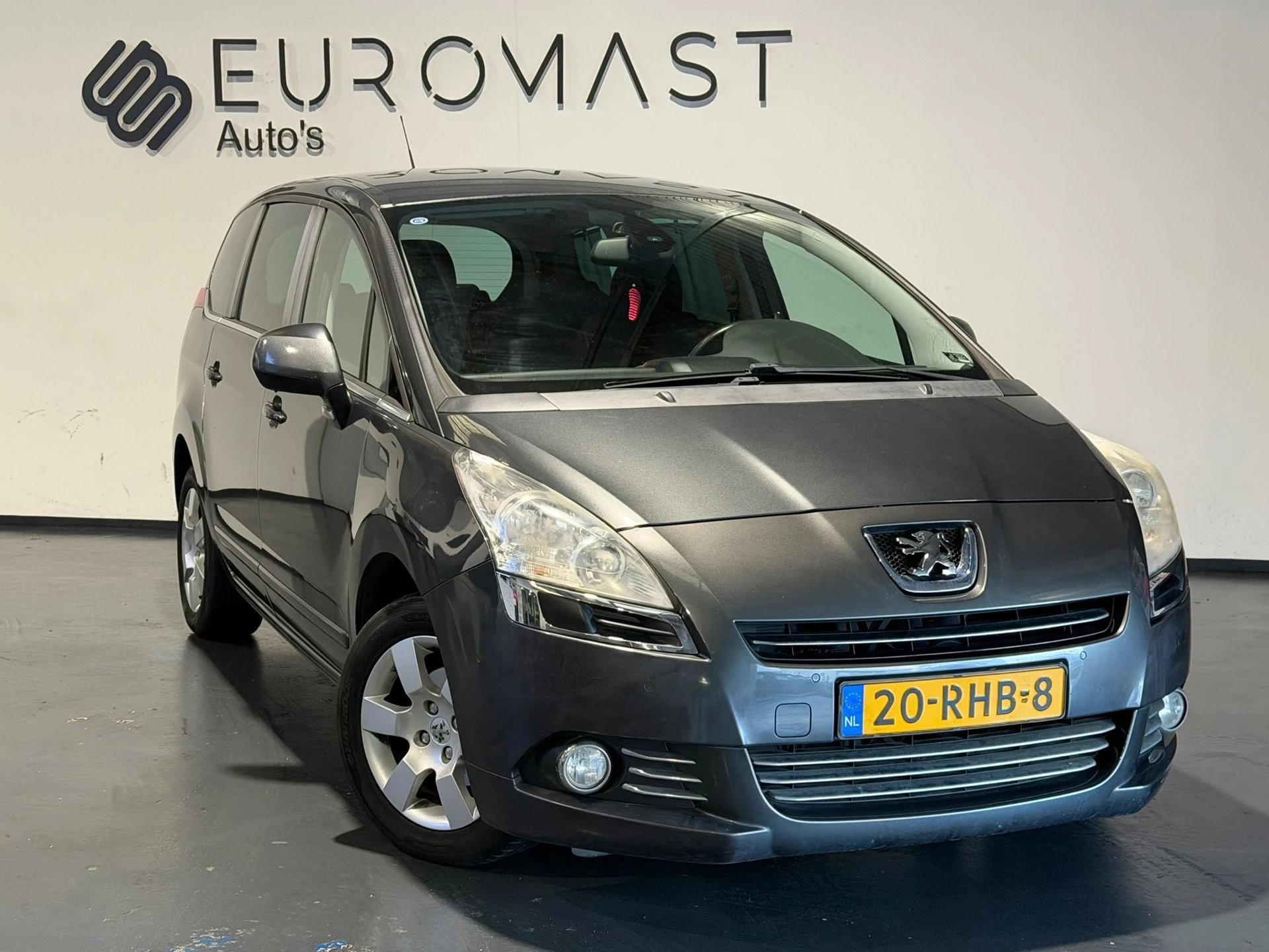 Hoofdafbeelding Peugeot 5008