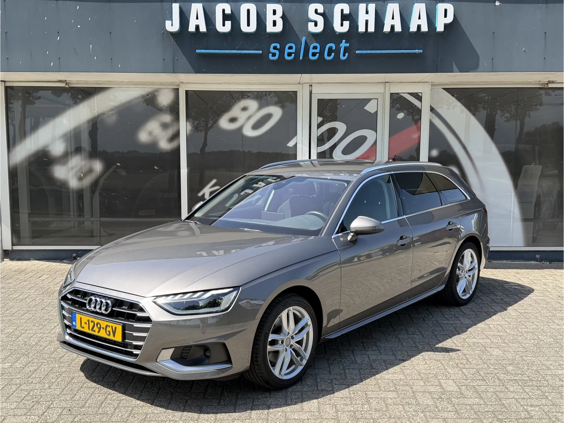Hoofdafbeelding Audi A4