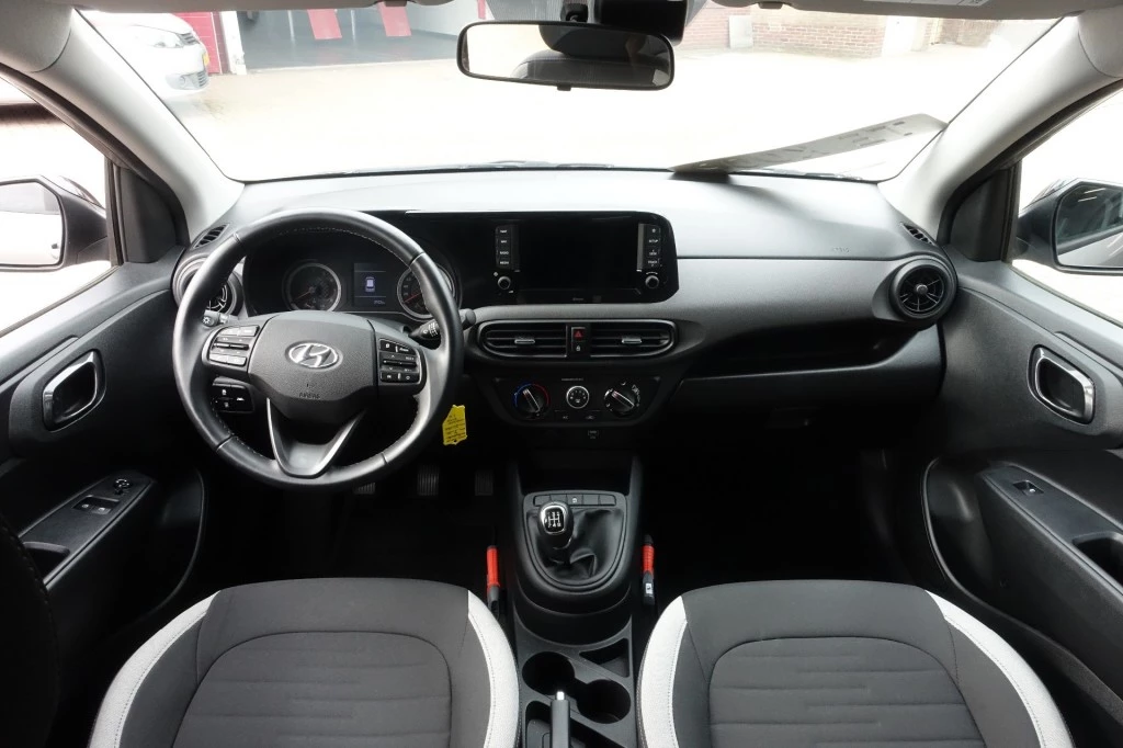 Hoofdafbeelding Hyundai i10