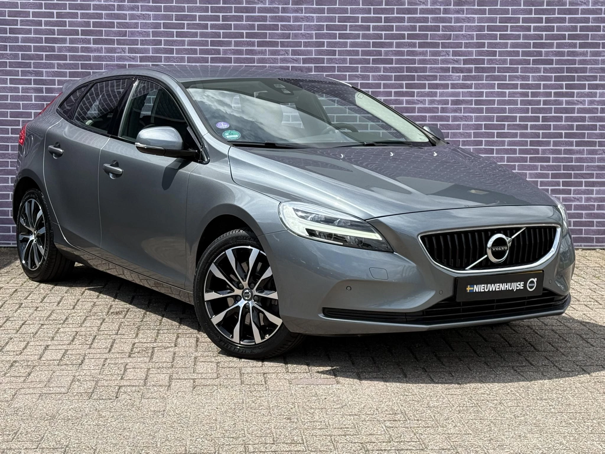 Hoofdafbeelding Volvo V40