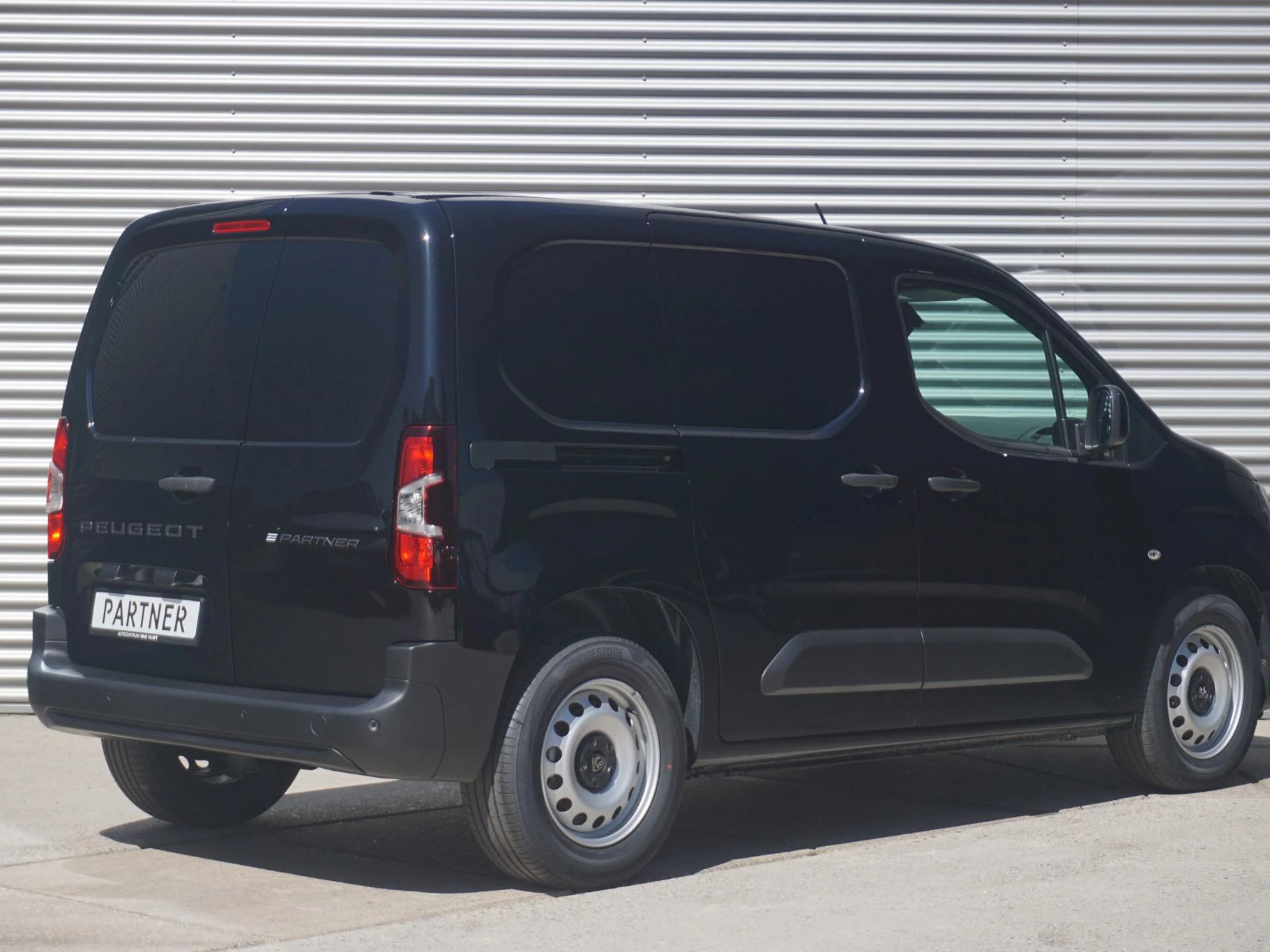 Hoofdafbeelding Peugeot e-Partner