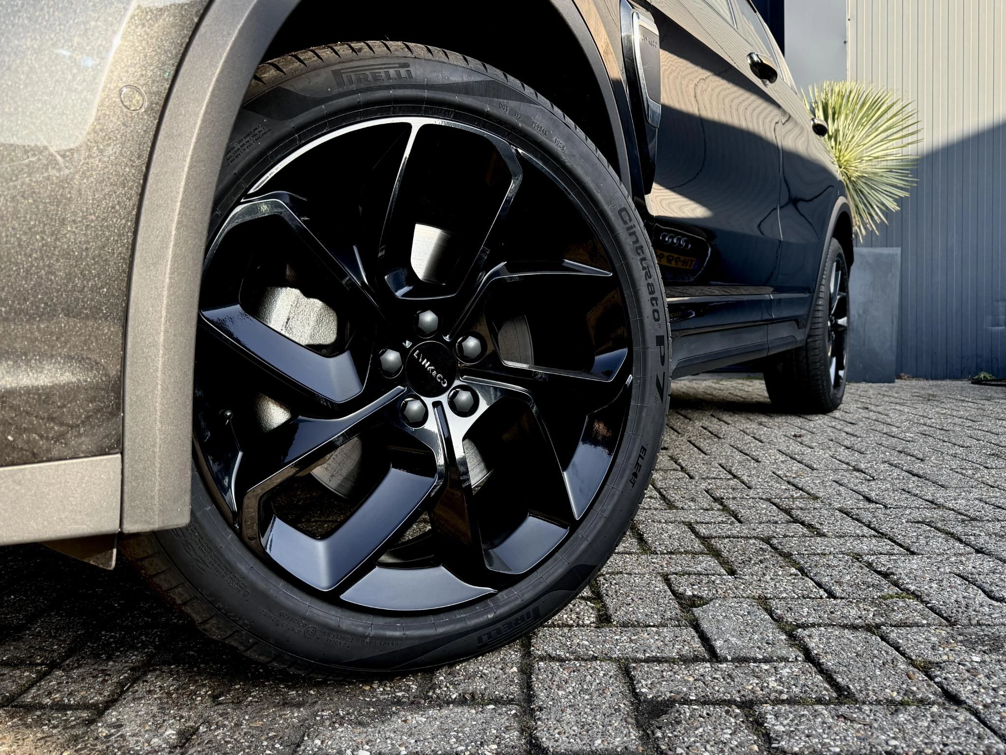 Hoofdafbeelding Lynk & Co 01