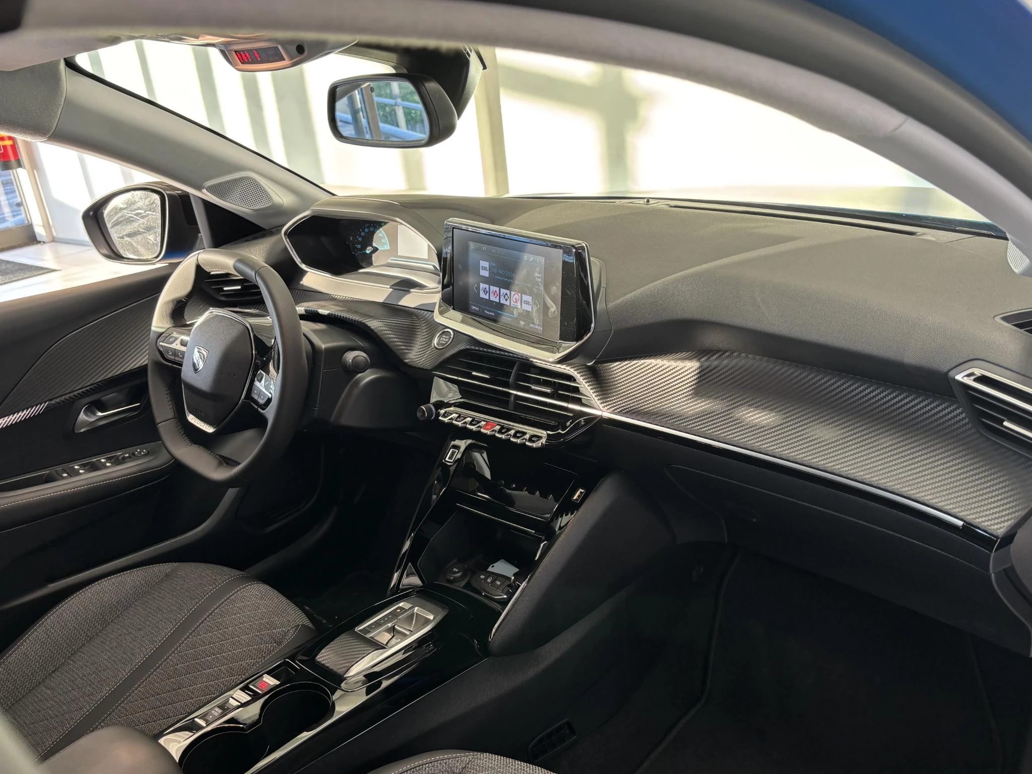 Hoofdafbeelding Peugeot e-208