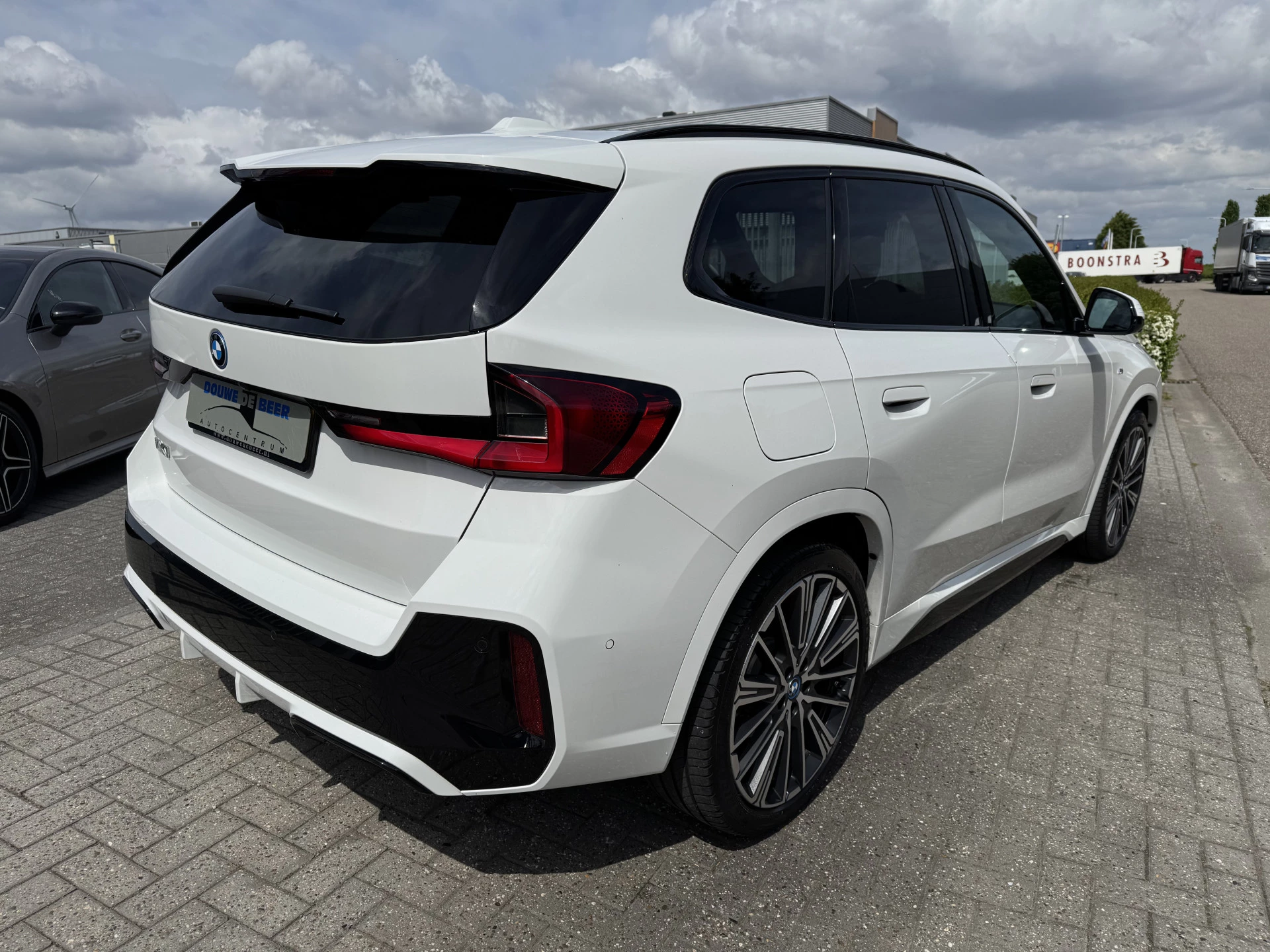 Hoofdafbeelding BMW iX1
