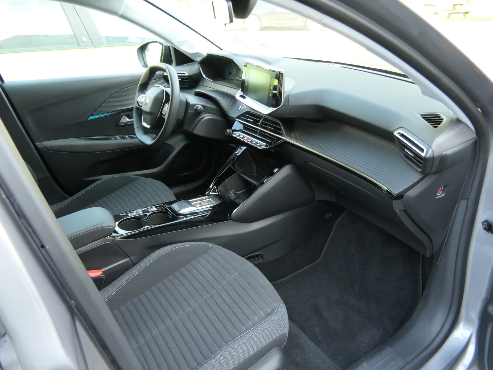 Hoofdafbeelding Peugeot e-208