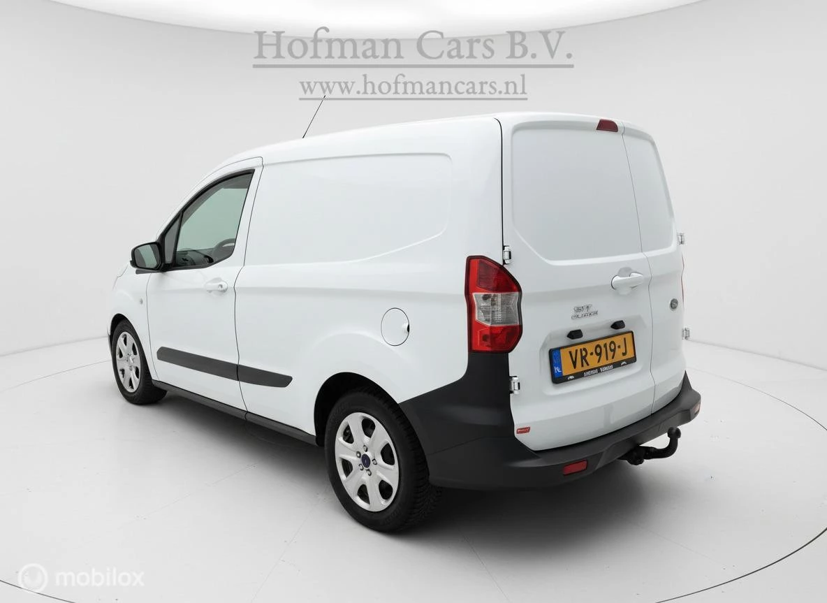 Hoofdafbeelding Ford Transit Courier