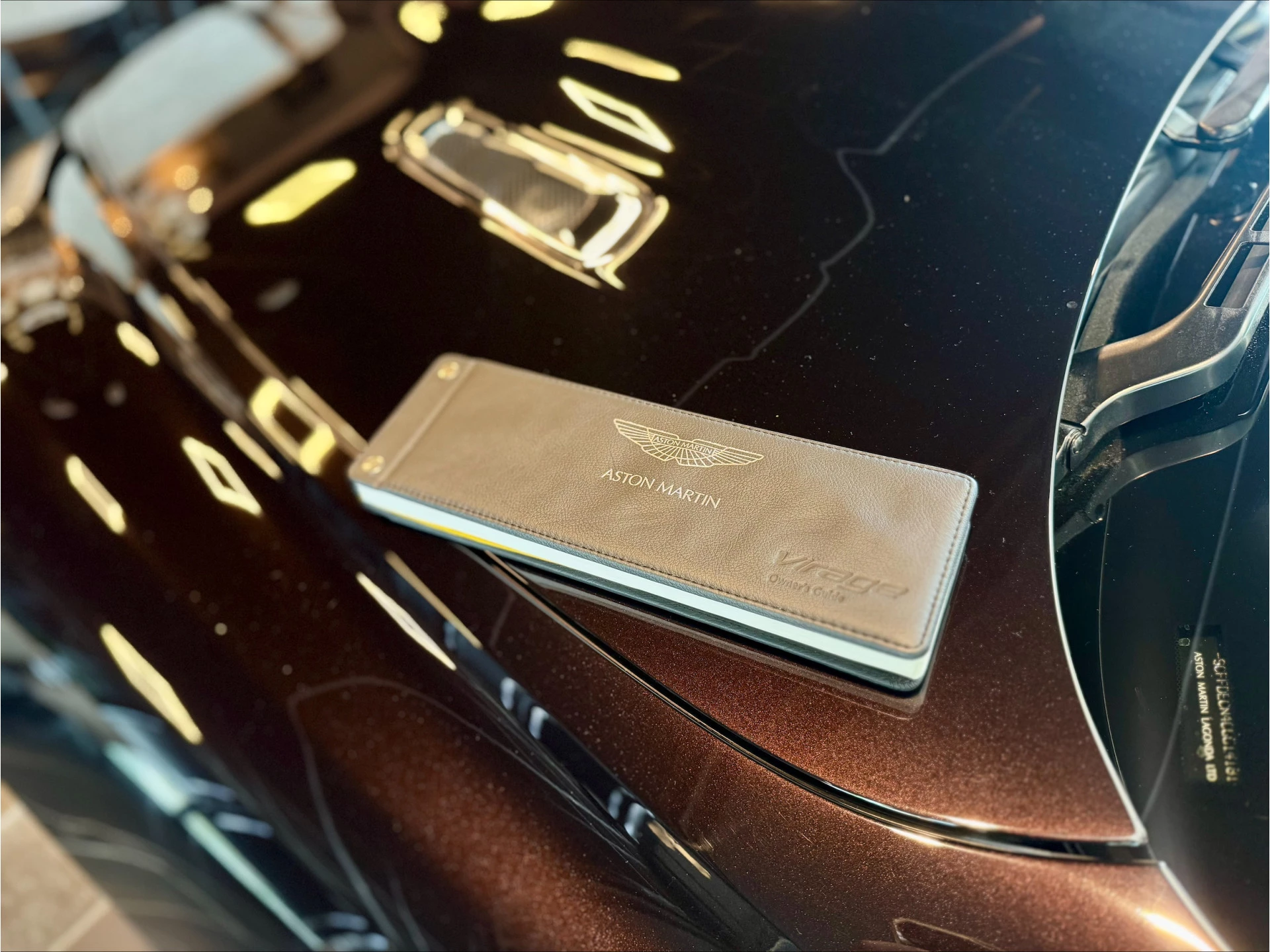 Hoofdafbeelding Aston Martin V12 Virage