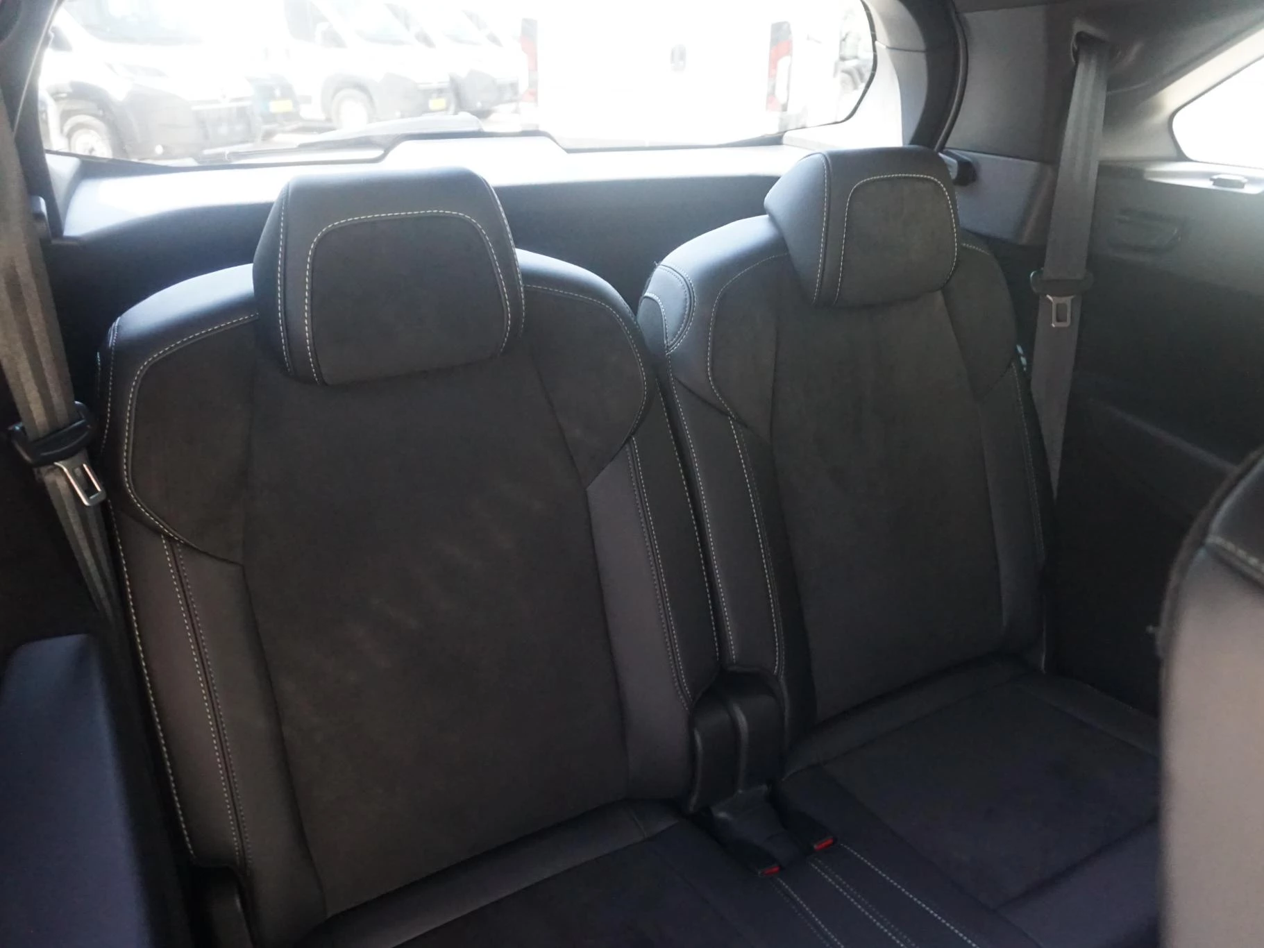 Hoofdafbeelding Peugeot e-5008