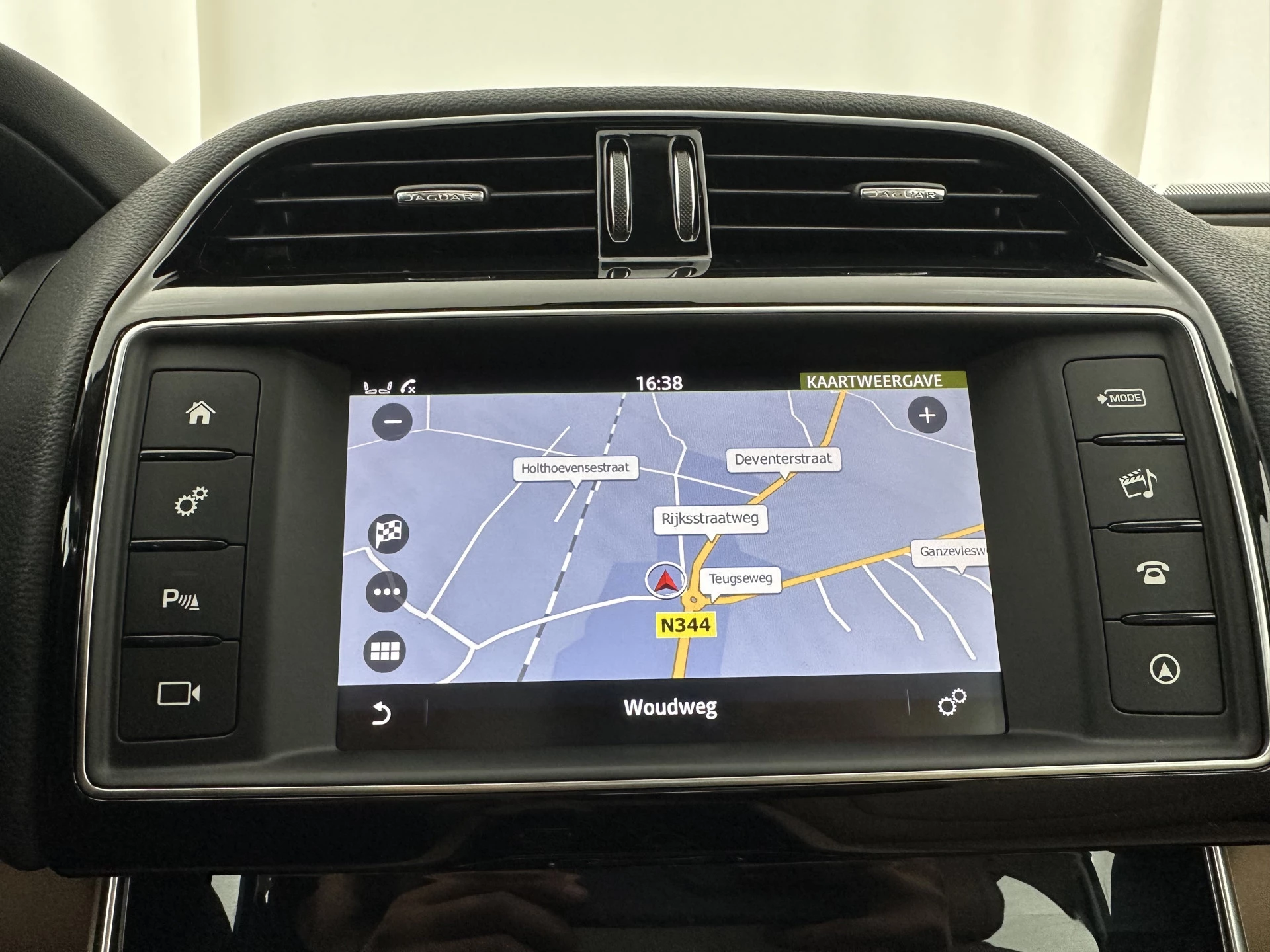 Hoofdafbeelding Jaguar XE