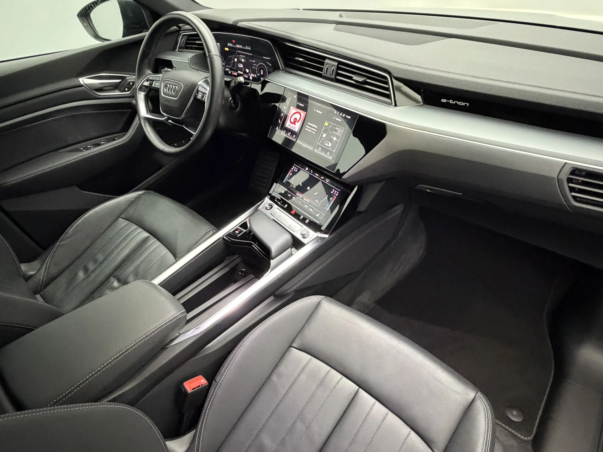 Hoofdafbeelding Audi e-tron
