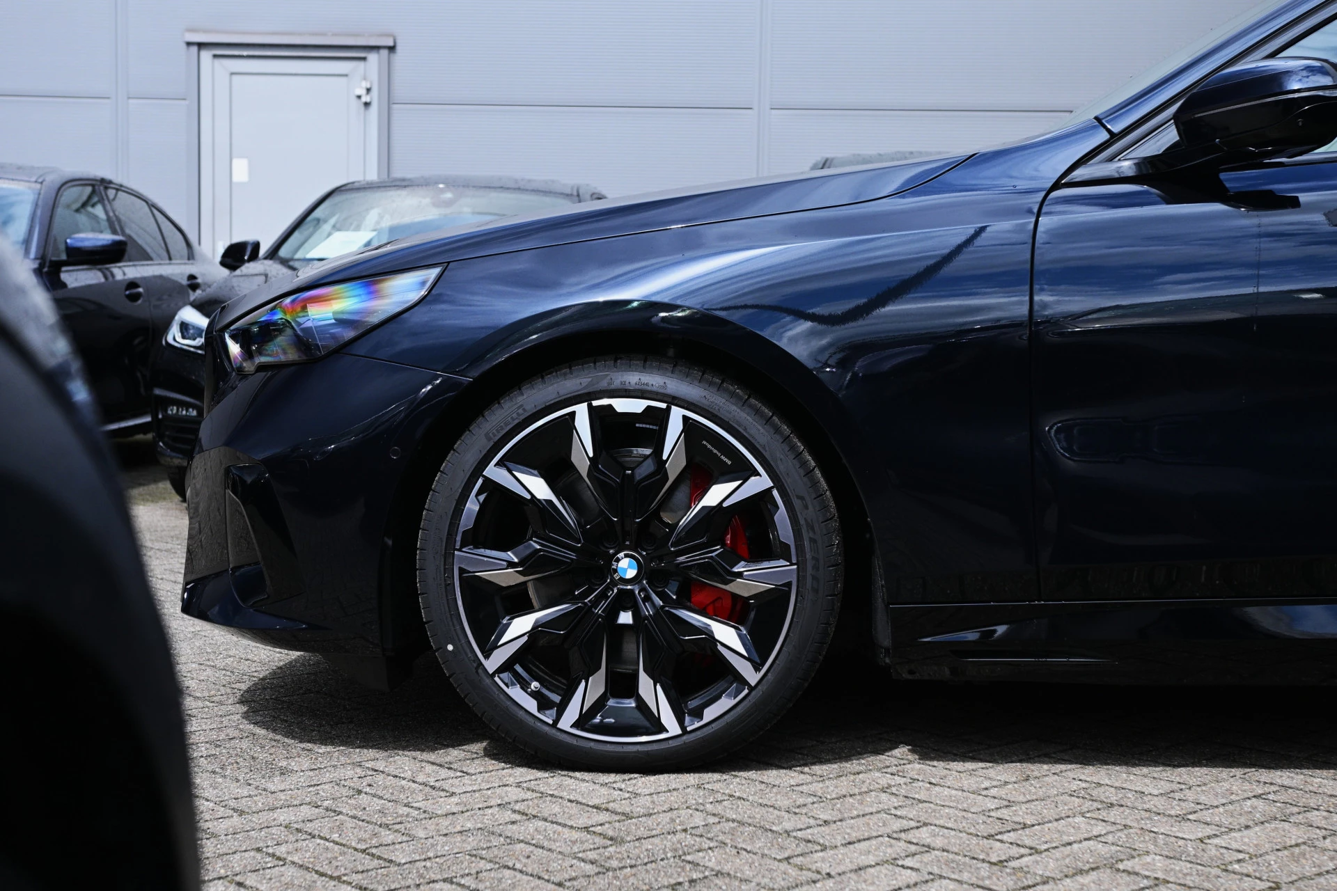 Hoofdafbeelding BMW i5