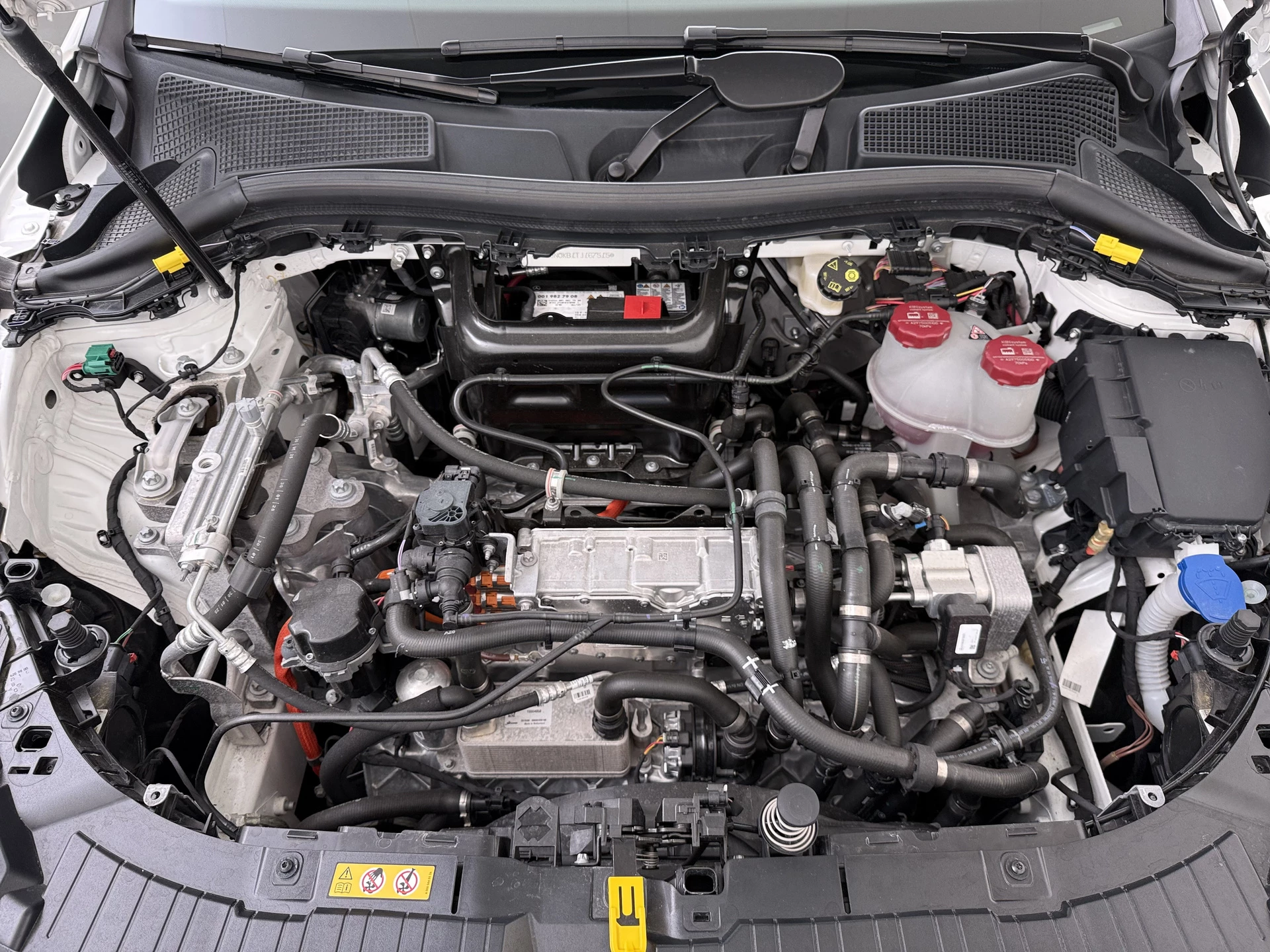 Hoofdafbeelding Mercedes-Benz EQA