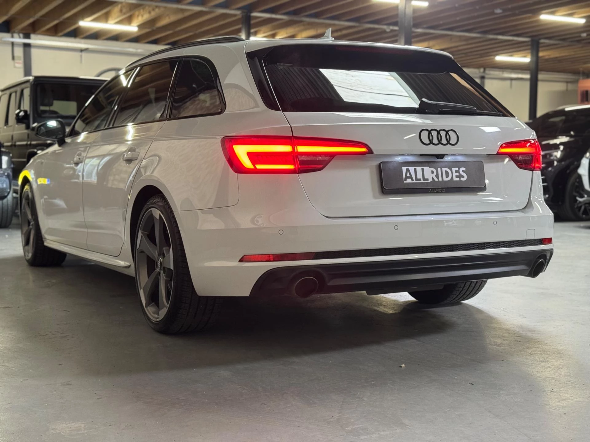 Hoofdafbeelding Audi A4