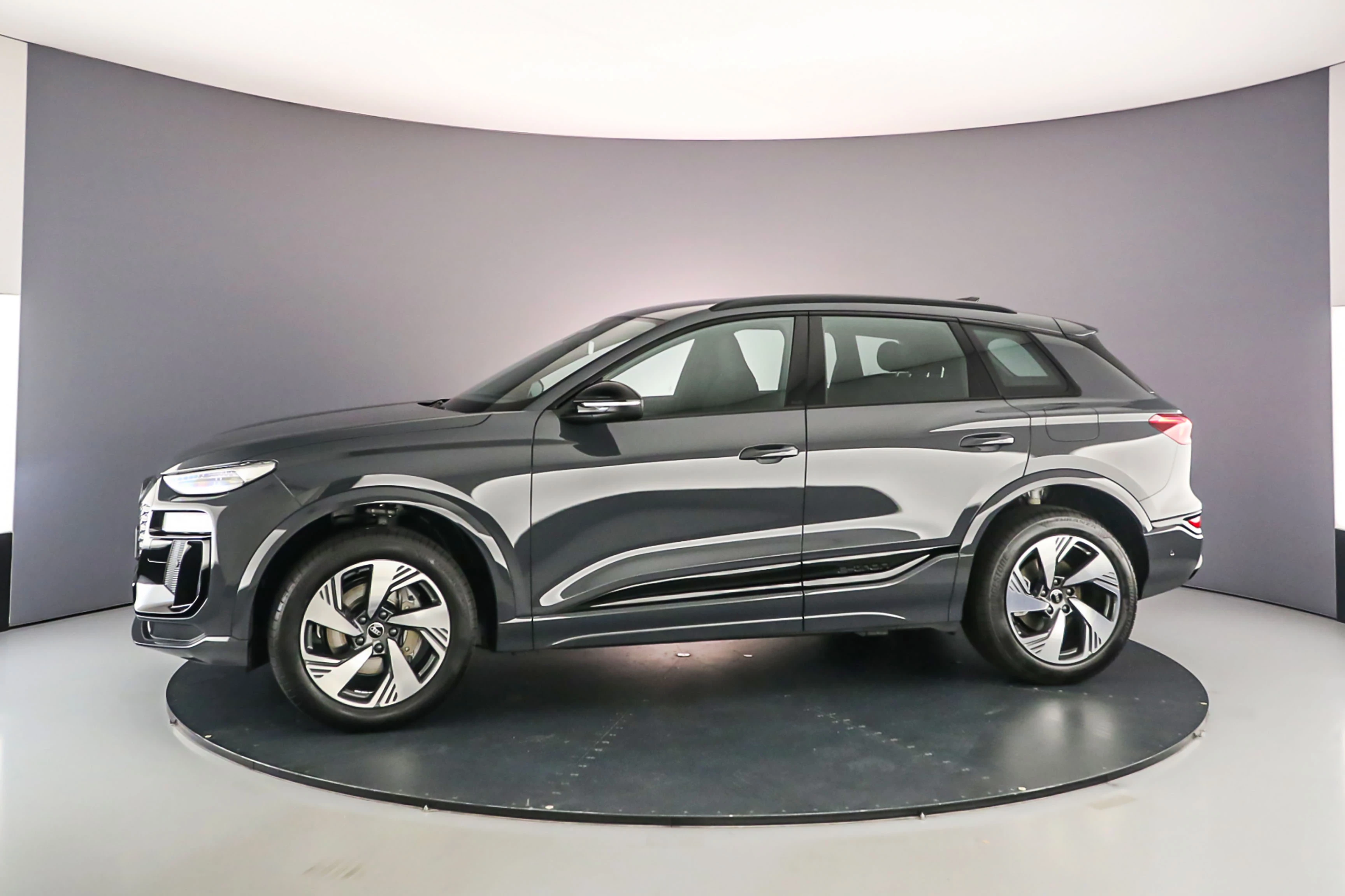 Hoofdafbeelding Audi Q6 e-tron