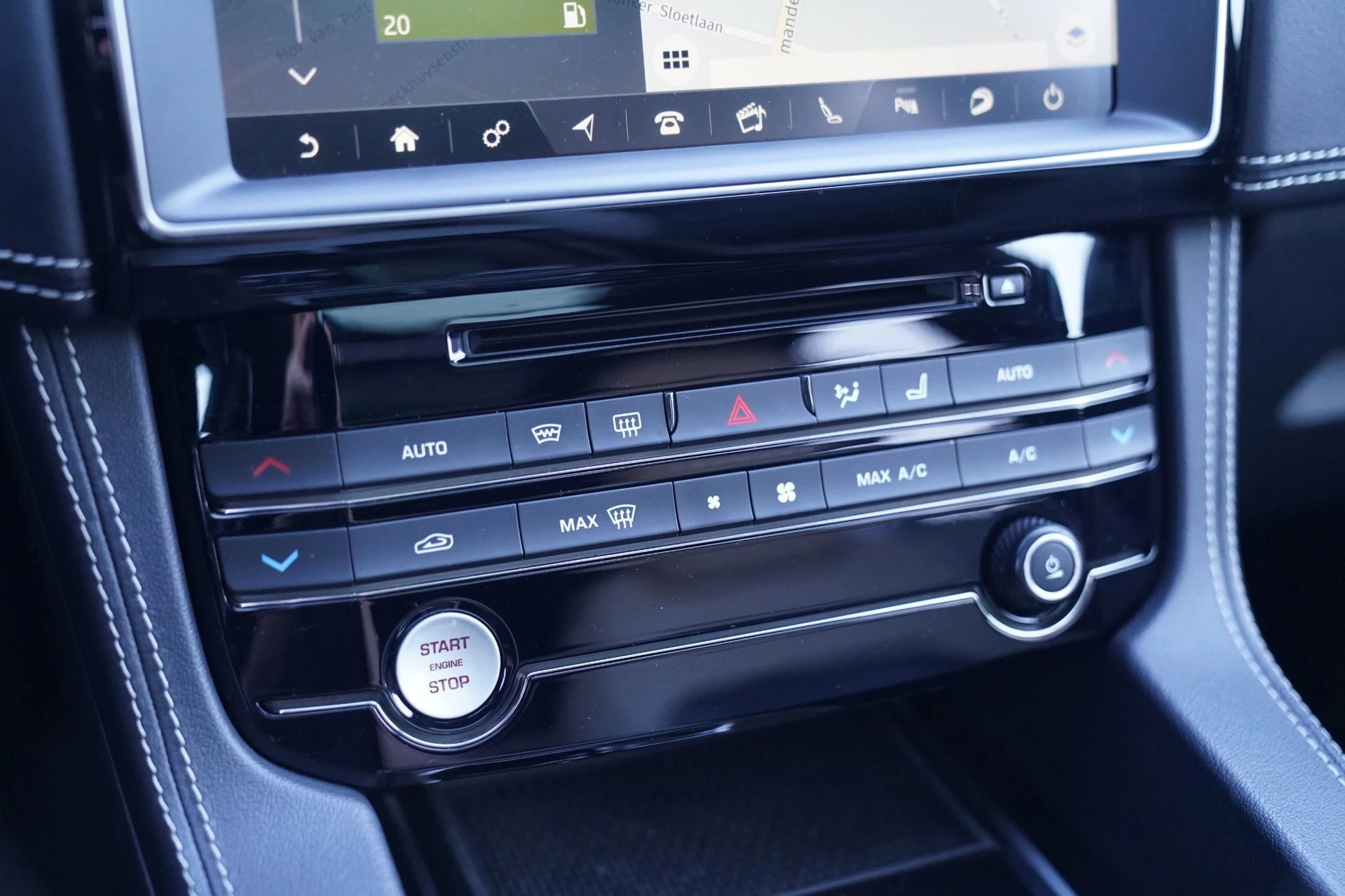 Hoofdafbeelding Jaguar F-PACE