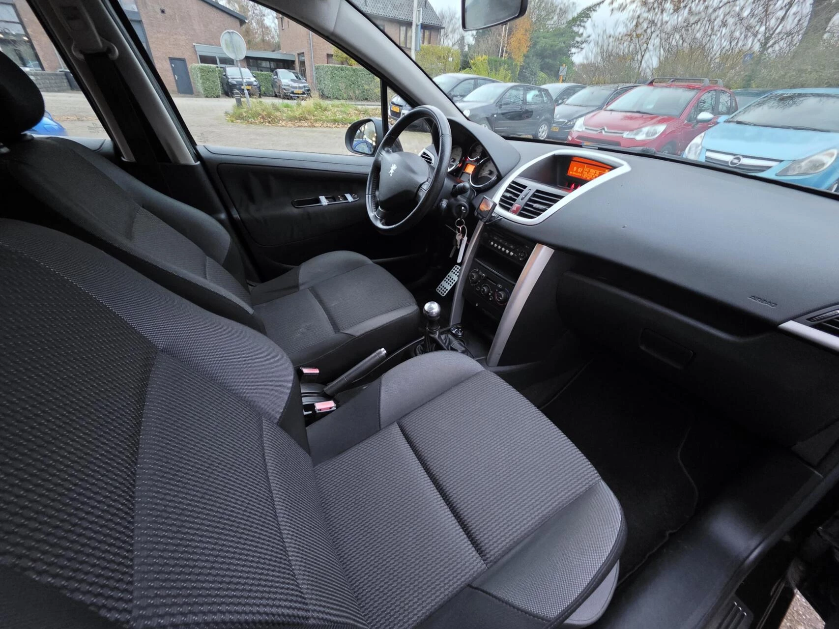 Hoofdafbeelding Peugeot 207