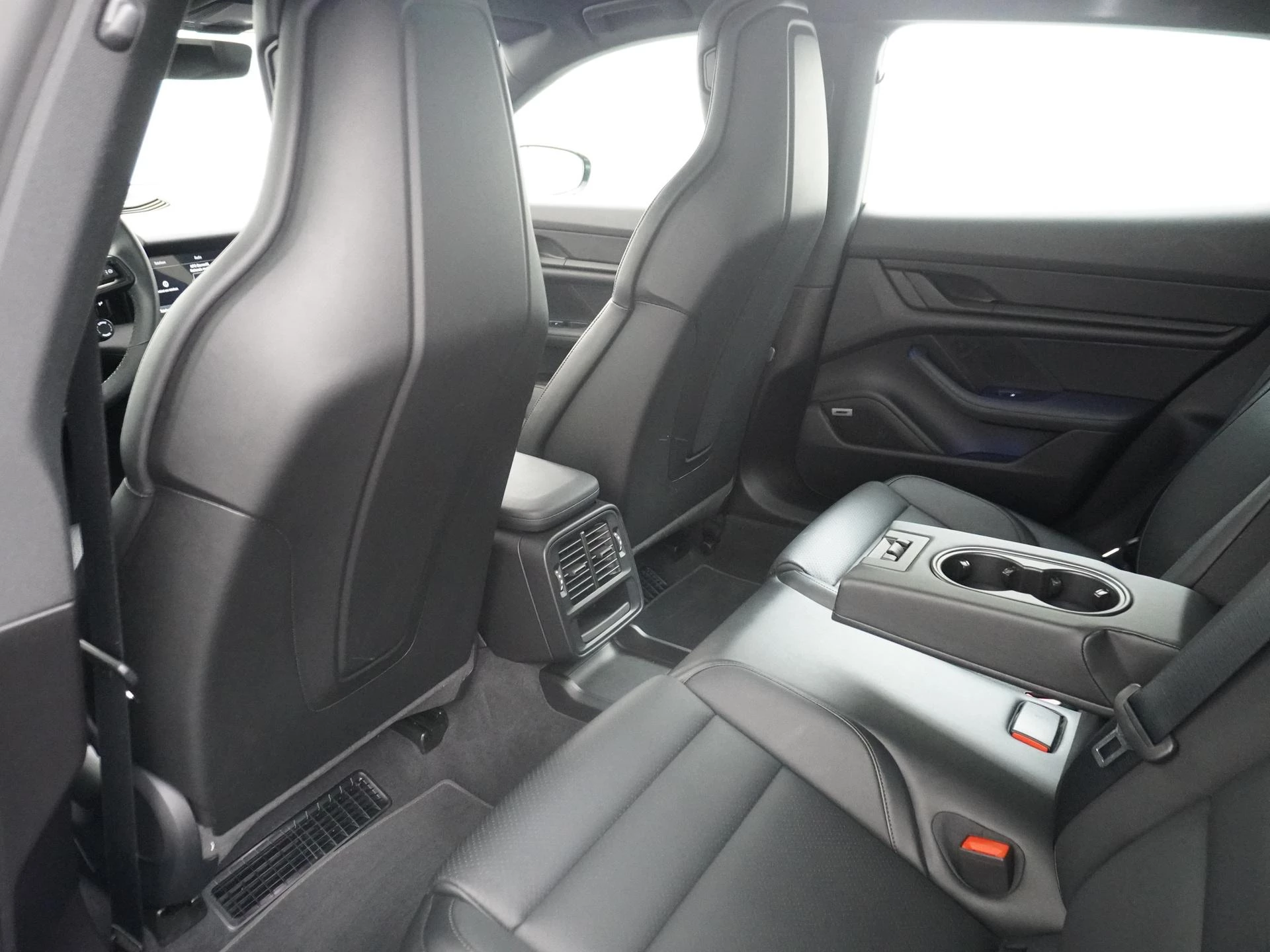 Hoofdafbeelding Porsche Taycan