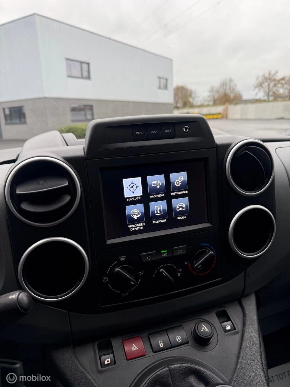 Hoofdafbeelding Peugeot Partner