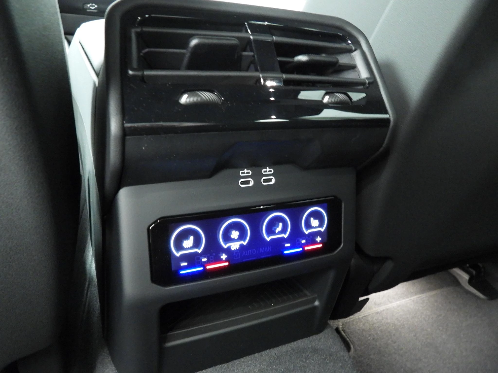 Hoofdafbeelding BMW i5