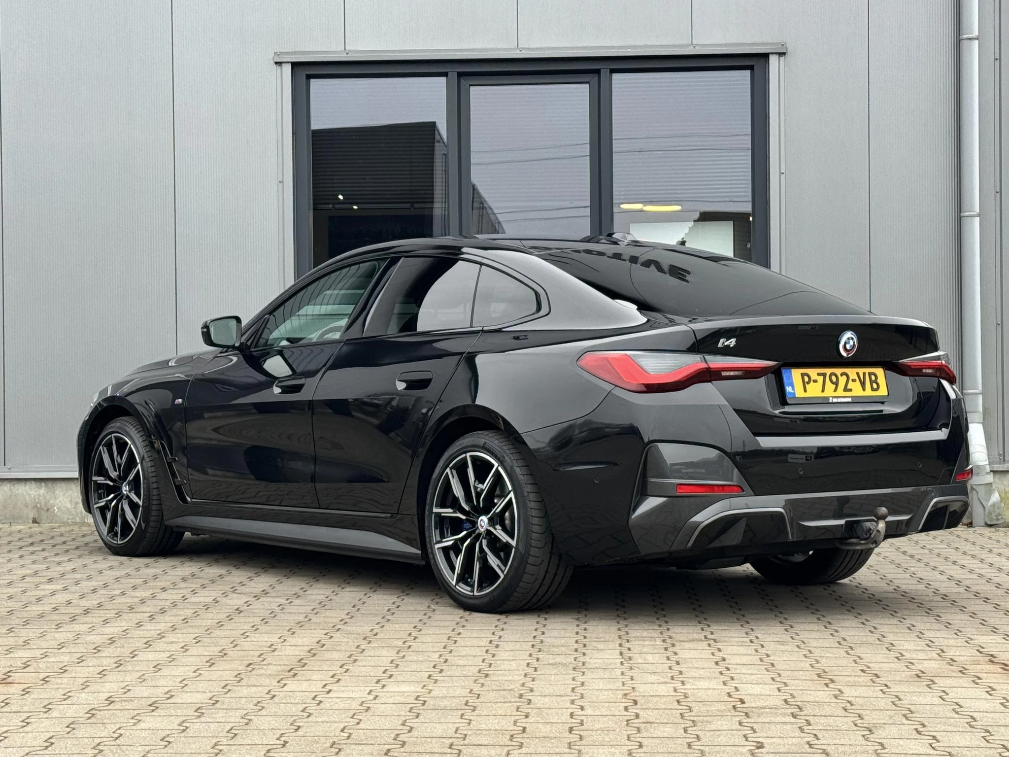 Hoofdafbeelding BMW i4