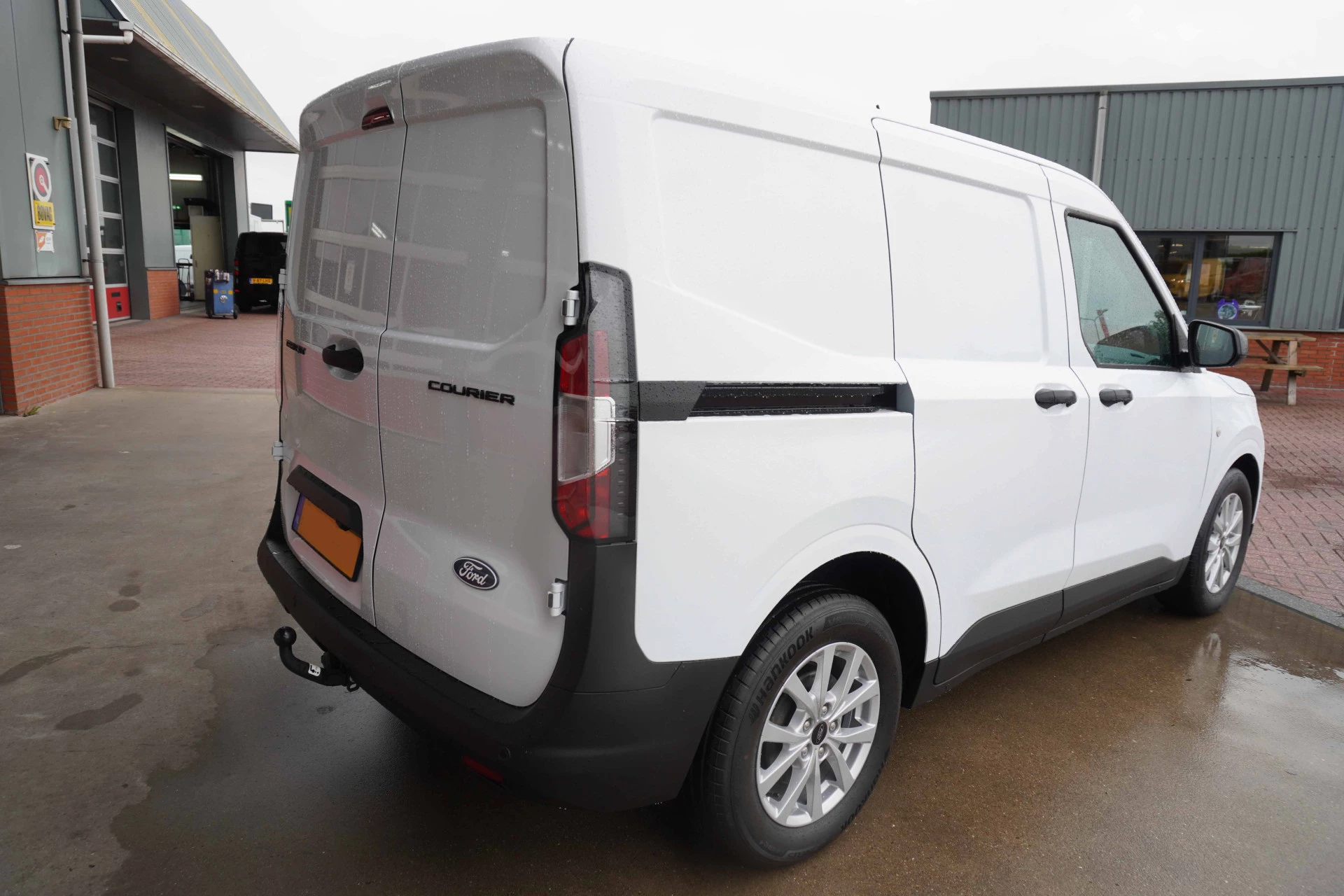 Hoofdafbeelding Ford Transit Courier