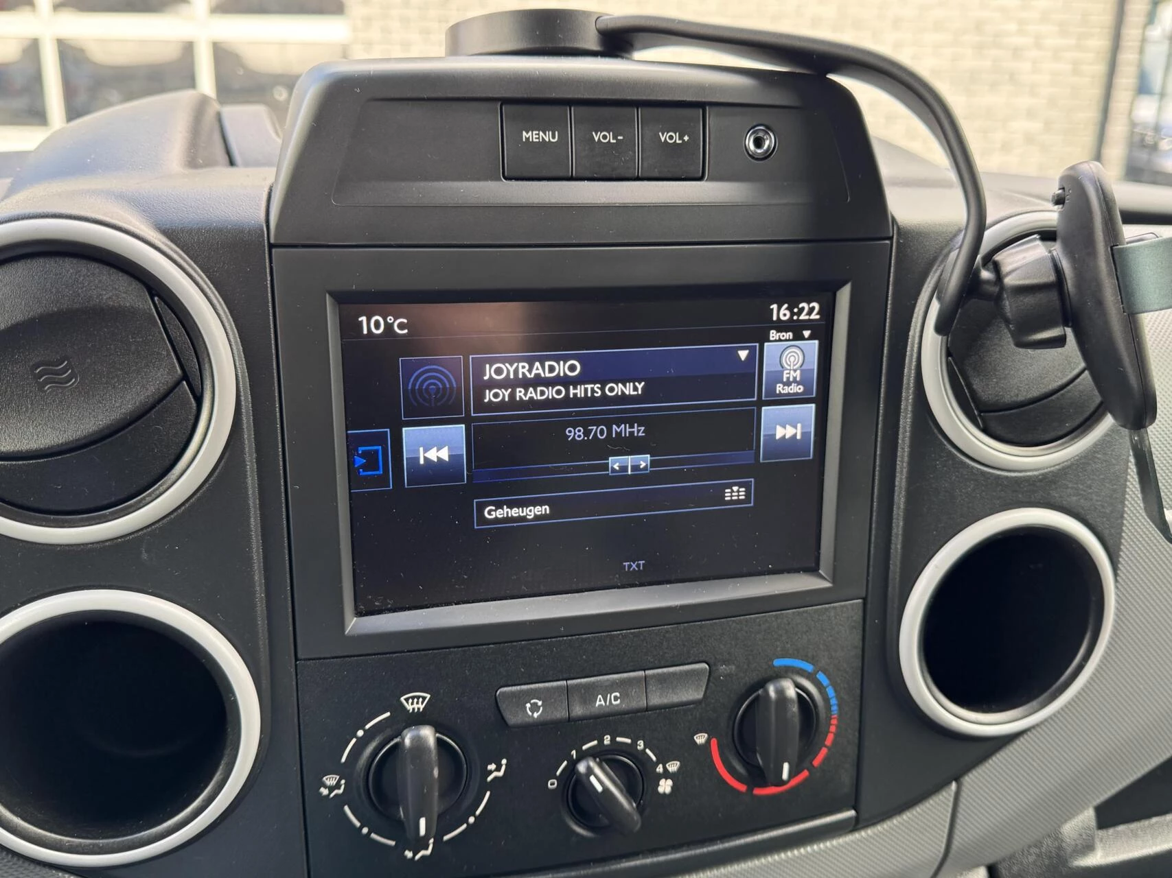 Hoofdafbeelding Peugeot Partner