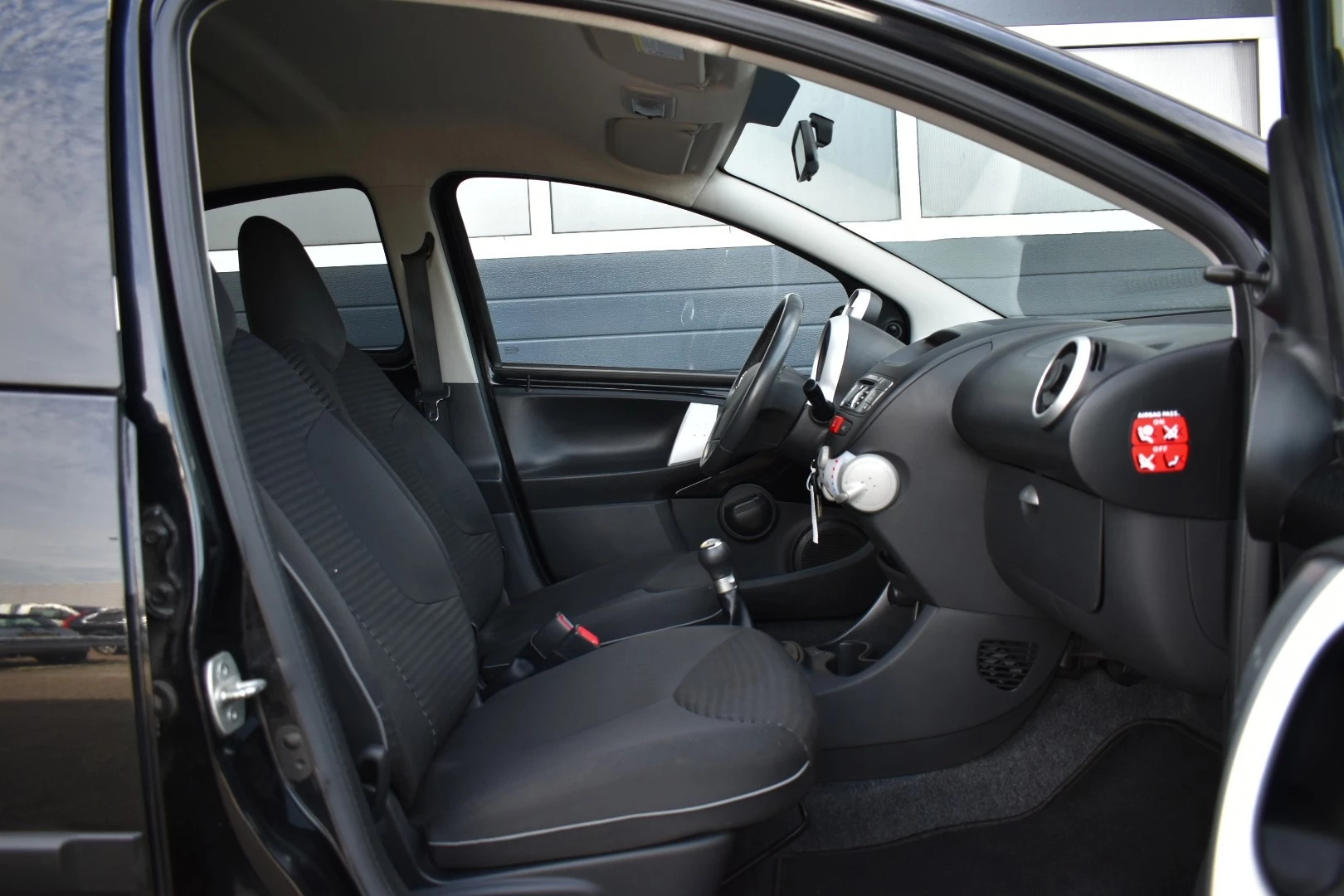 Hoofdafbeelding Peugeot 107