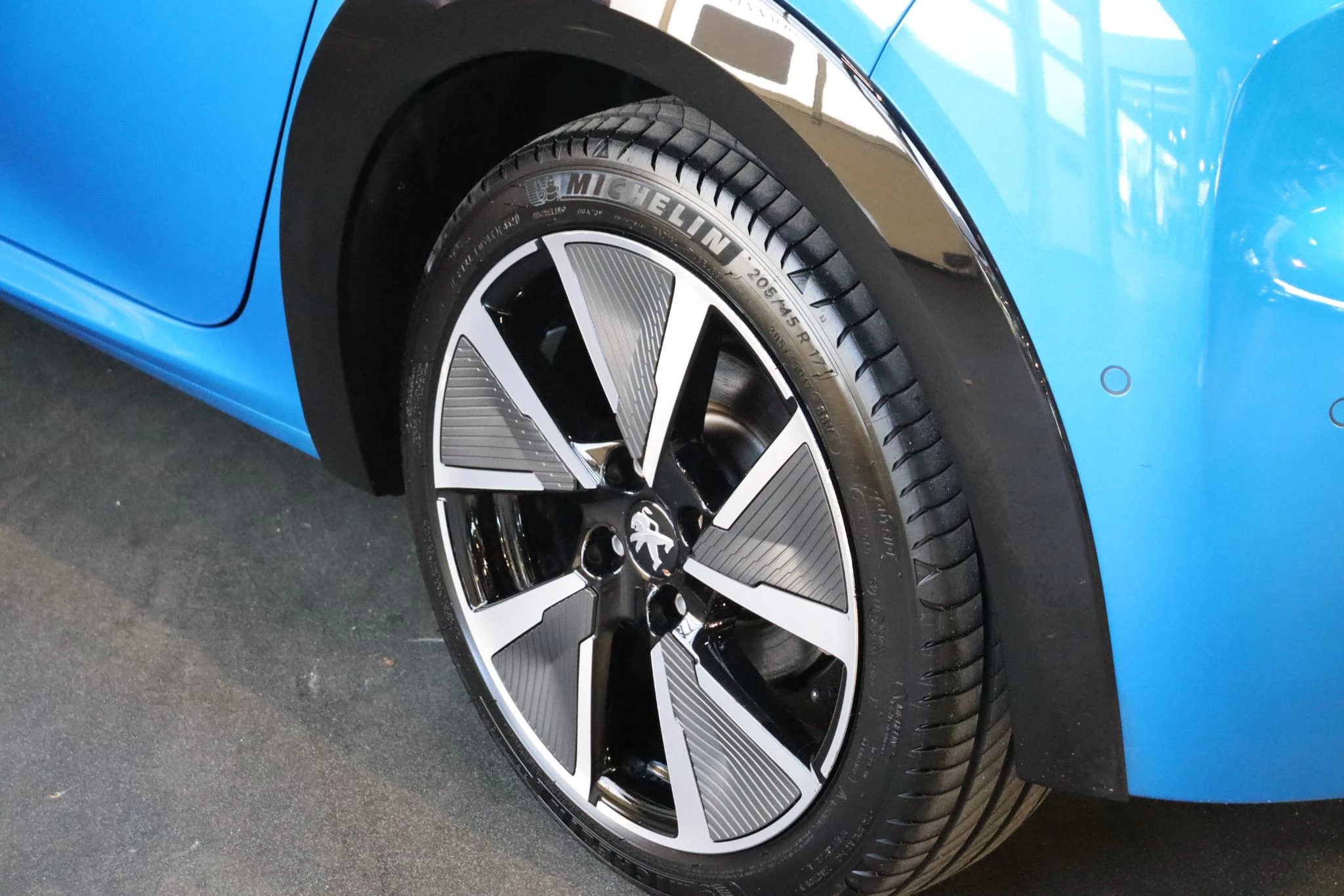 Hoofdafbeelding Peugeot e-208