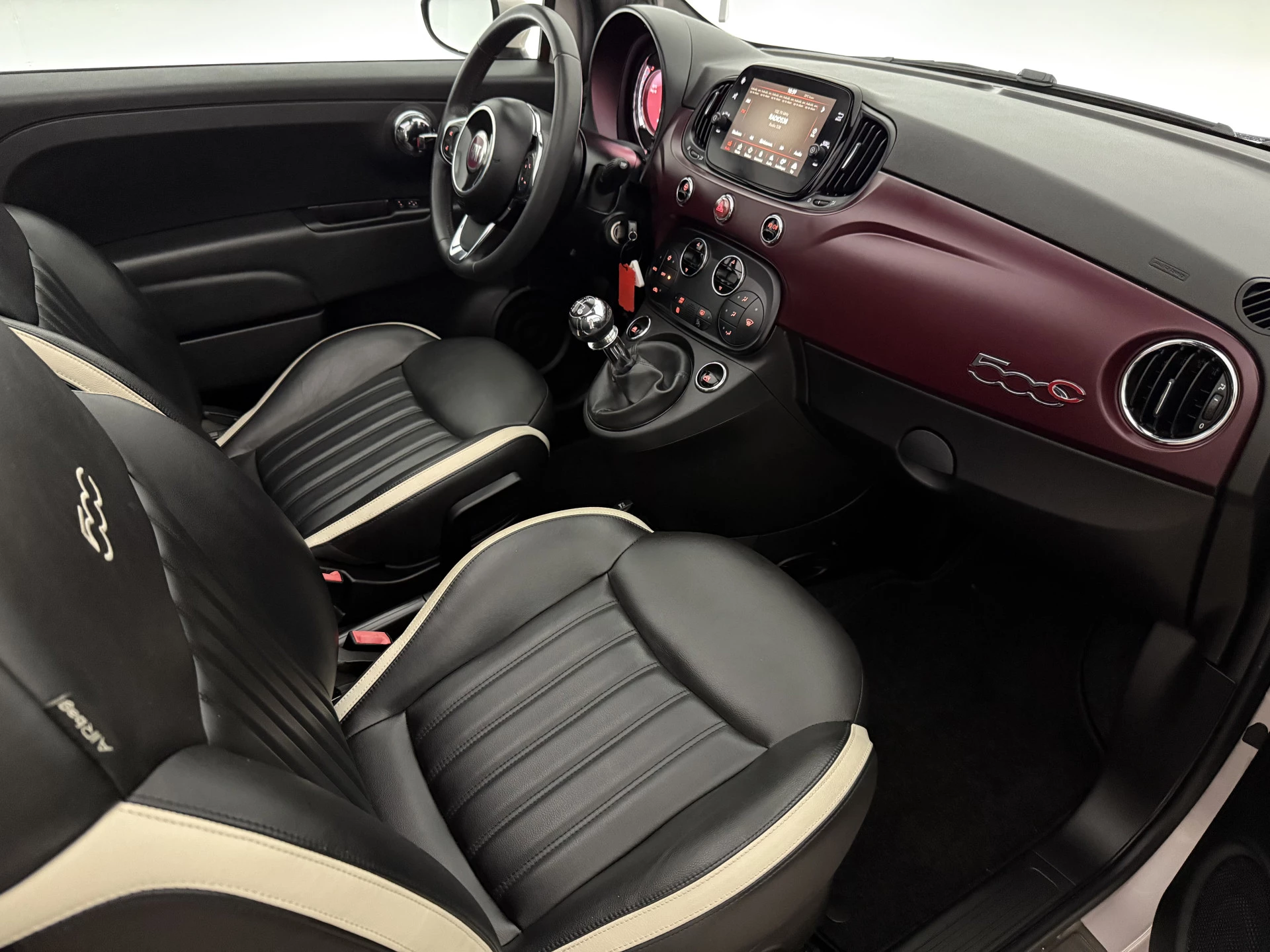 Hoofdafbeelding Fiat 500C