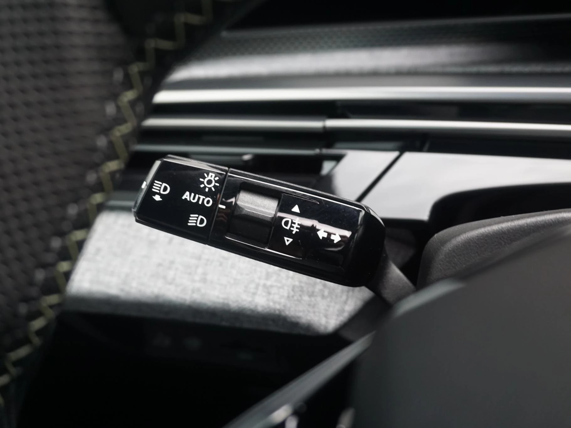 Hoofdafbeelding Peugeot e-3008