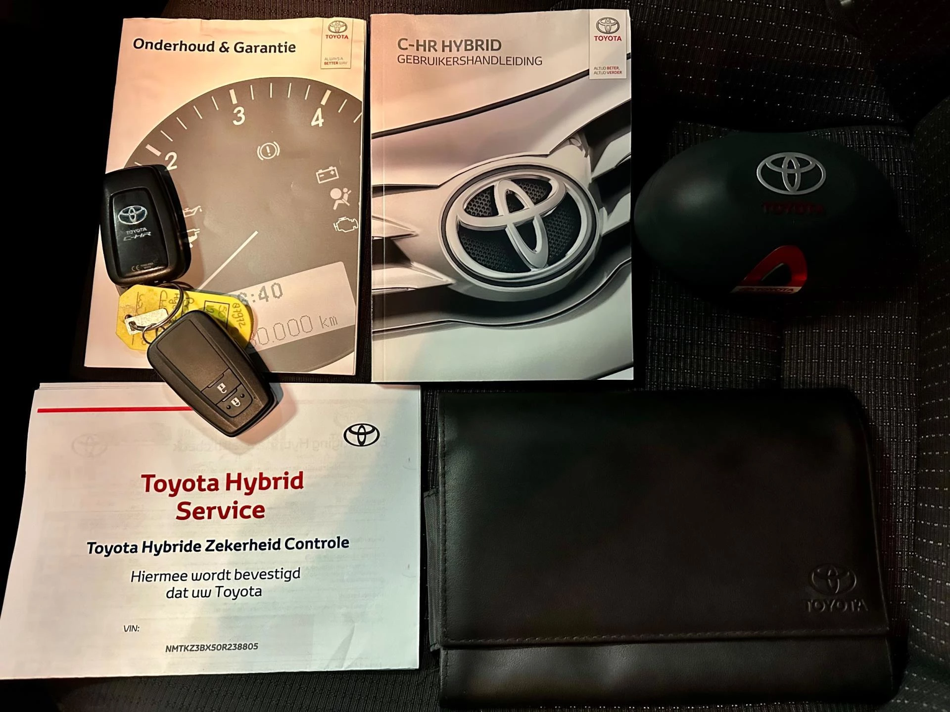 Hoofdafbeelding Toyota C-HR