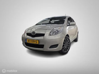 Hoofdafbeelding Daihatsu Charade Daihatsu Charade 1.3 Club/Toyota Yaris/Airco/Trekhaak/ 6 Bak