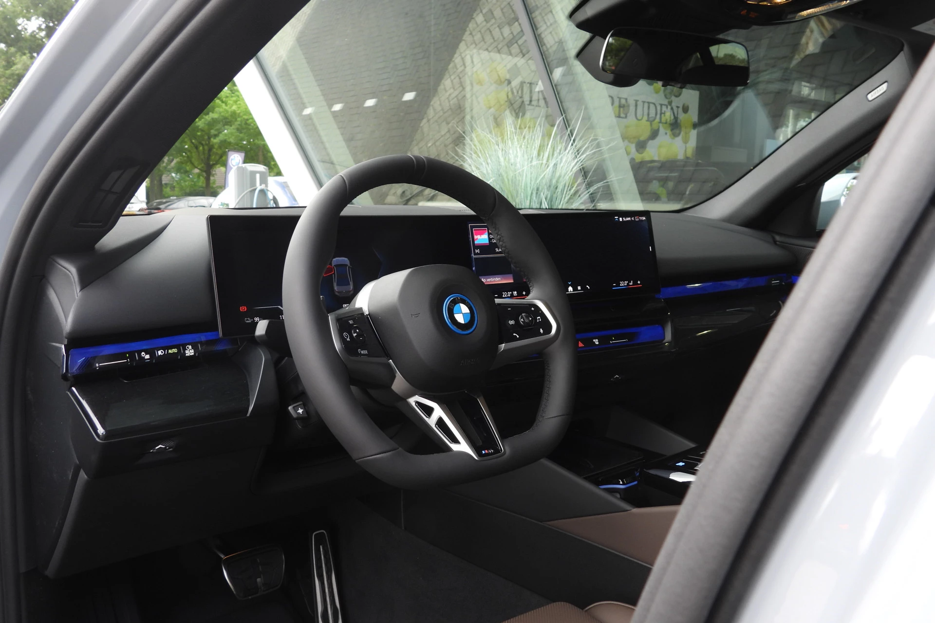 Hoofdafbeelding BMW i5