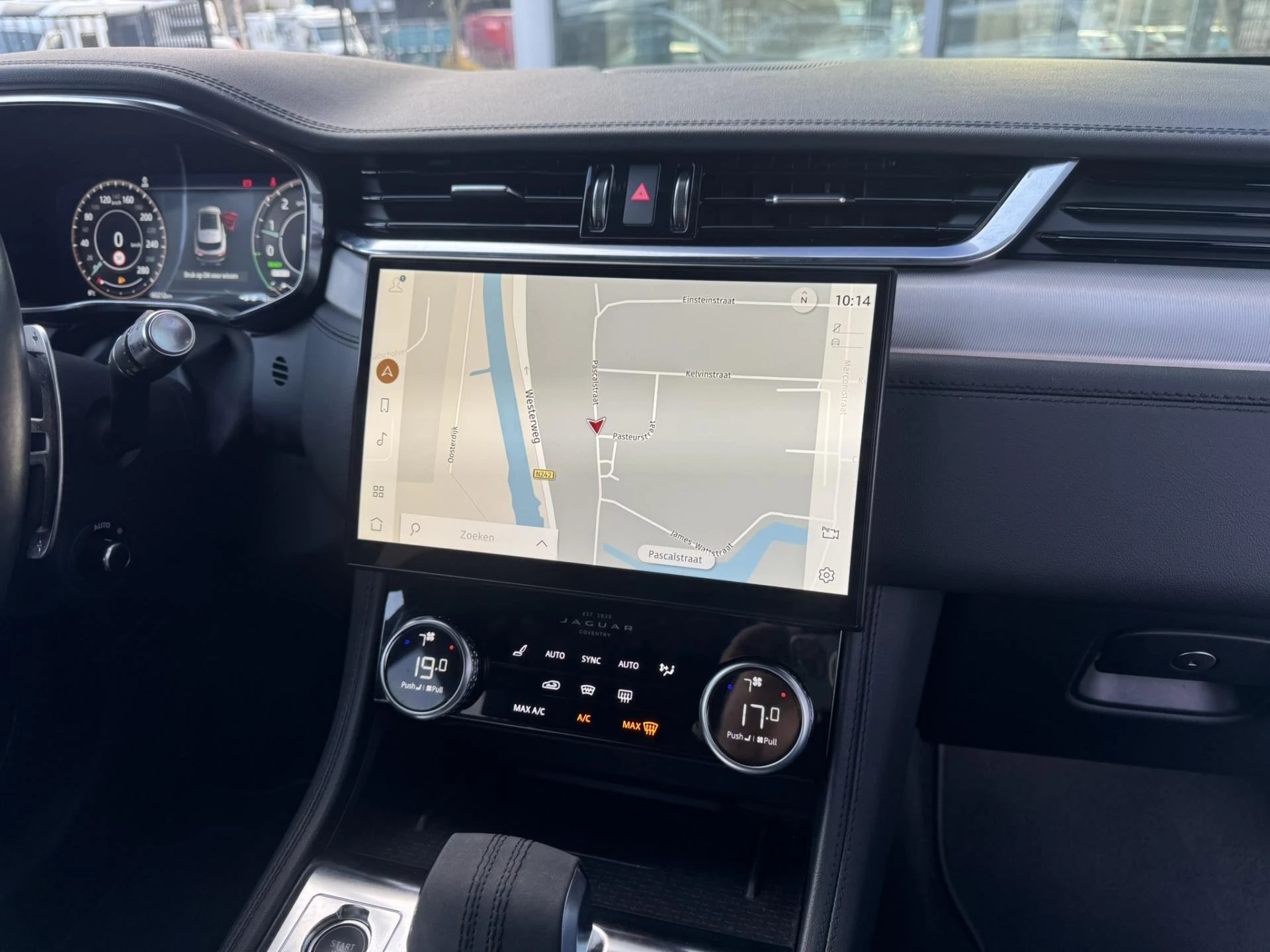 Hoofdafbeelding Jaguar F-PACE